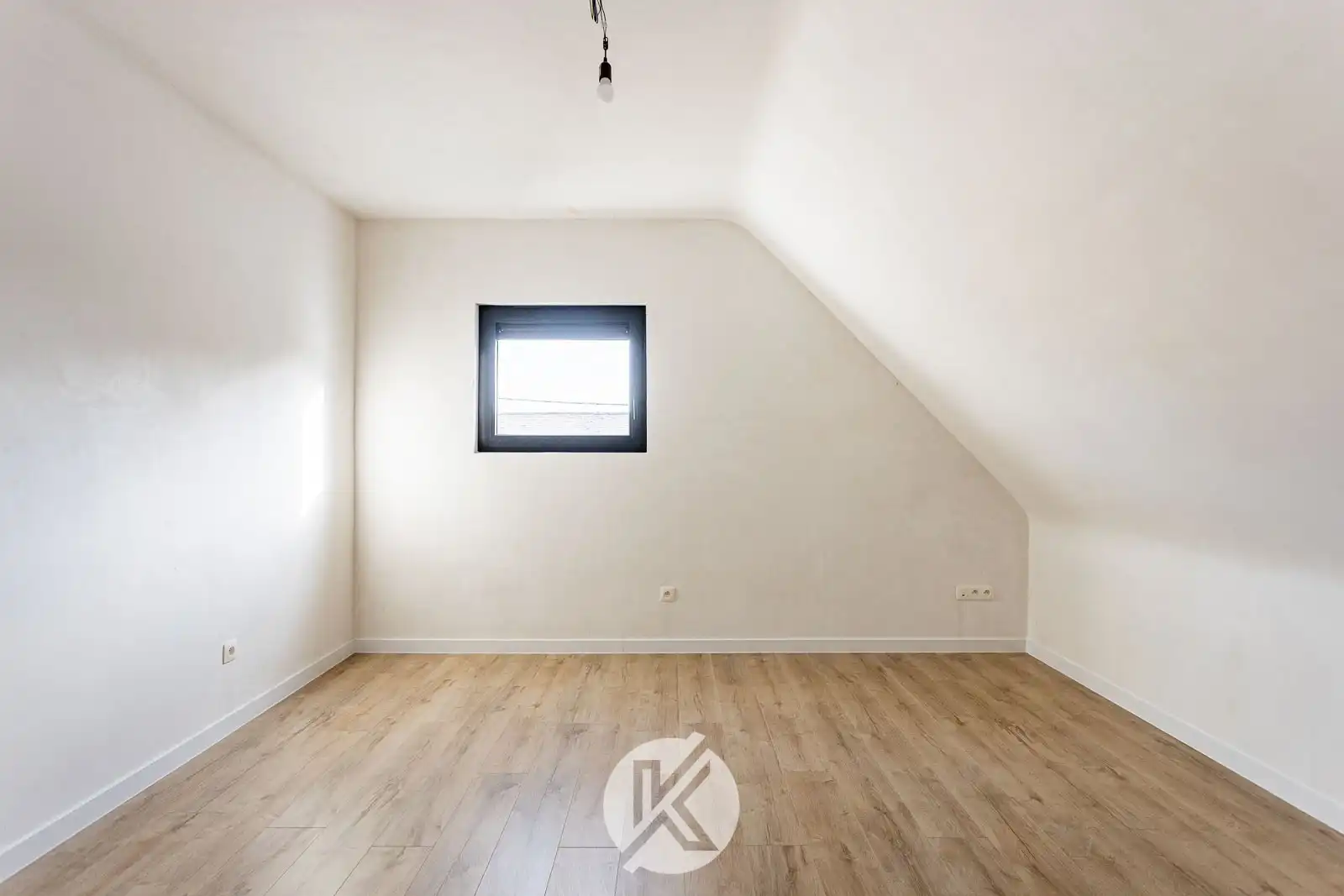 Halfopen nieuwbouwwoning met vlotte bereikbaarheid foto 12