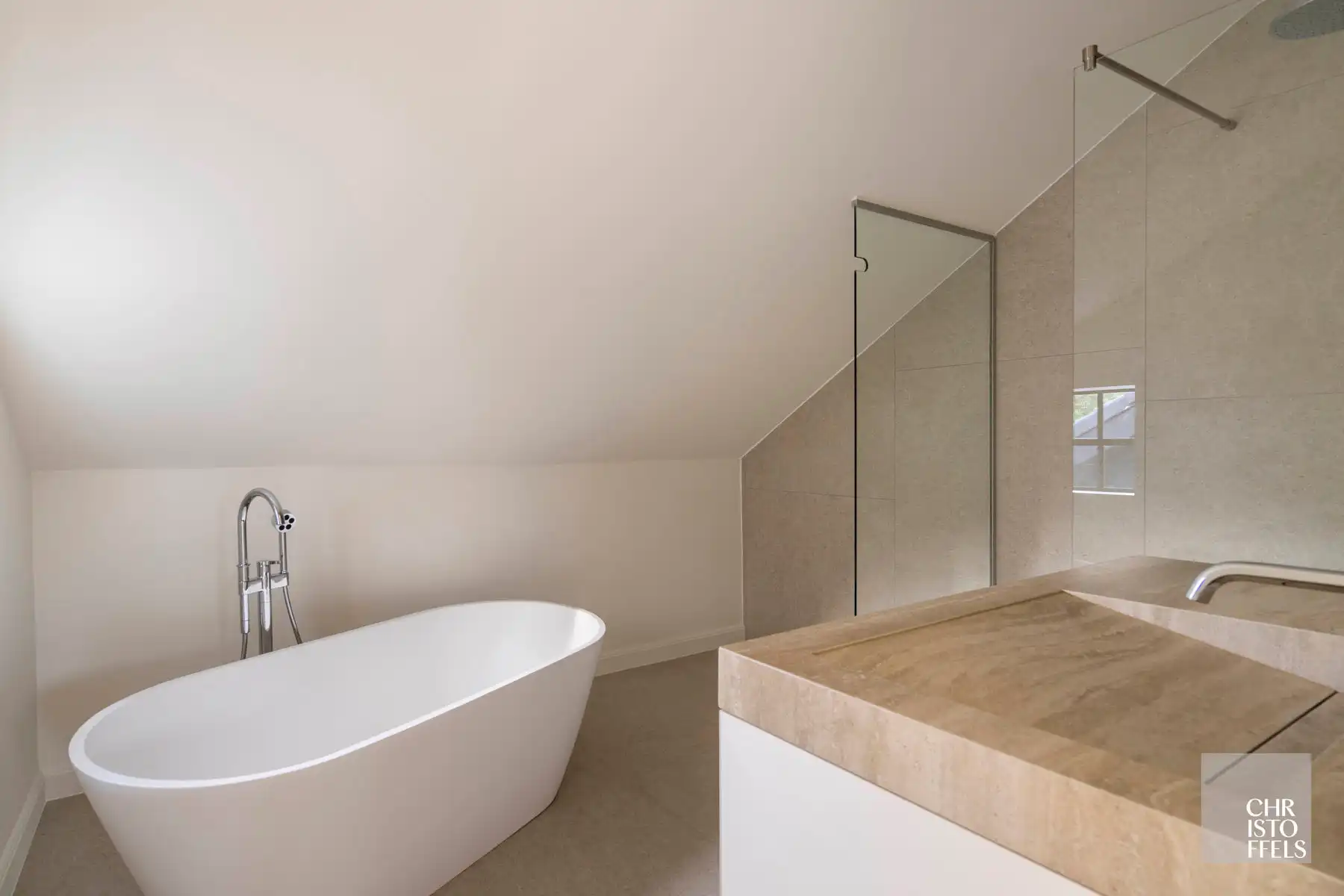 TE HUUR - Exclusieve en energiezuinige nieuwbouw met 3 slaapkamers én 3 badkamers te Bilzen-Hoeselt! foto 24