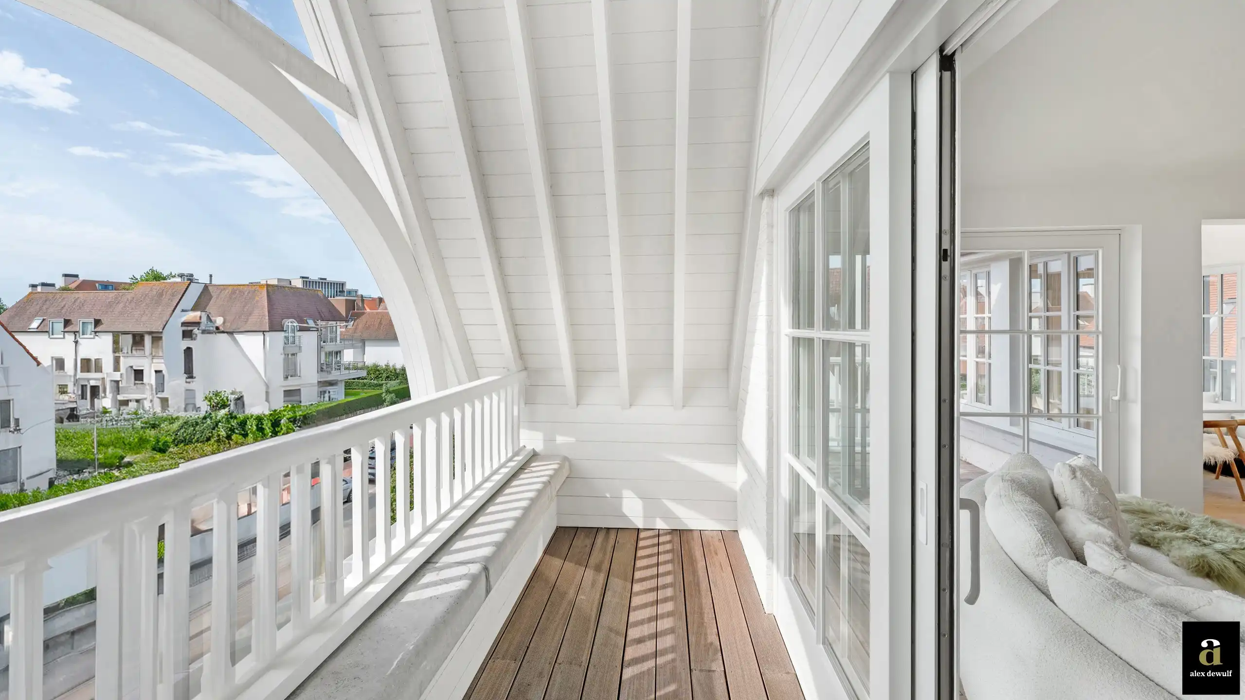 Stijlvol luxeappartement met veel lichtinval, op wandelafstand van het strand in de Bayauxlaan in Knokke. foto 18