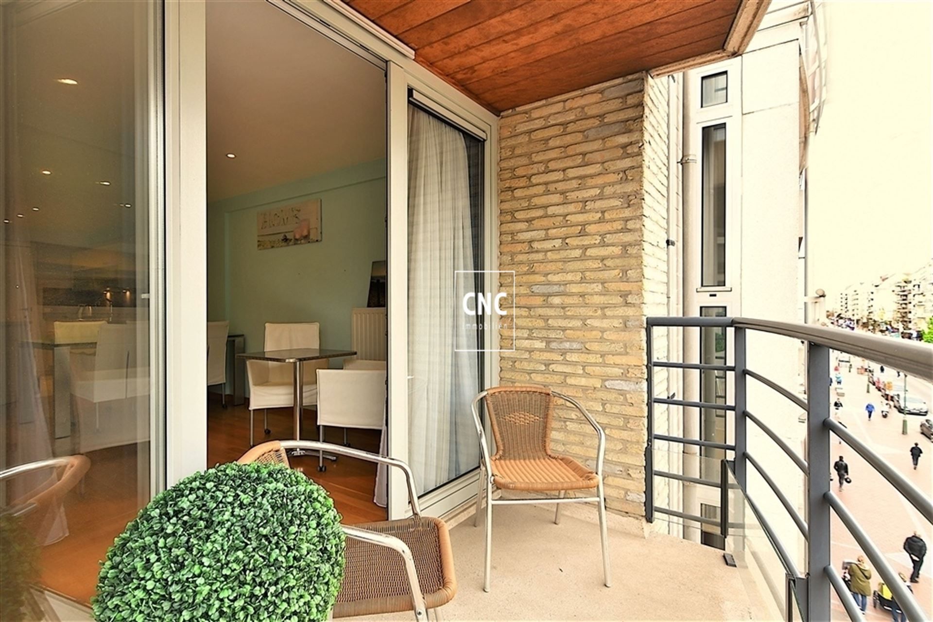 Gemeubeld en instapklaar appartement op topligging in Knokke foto 7
