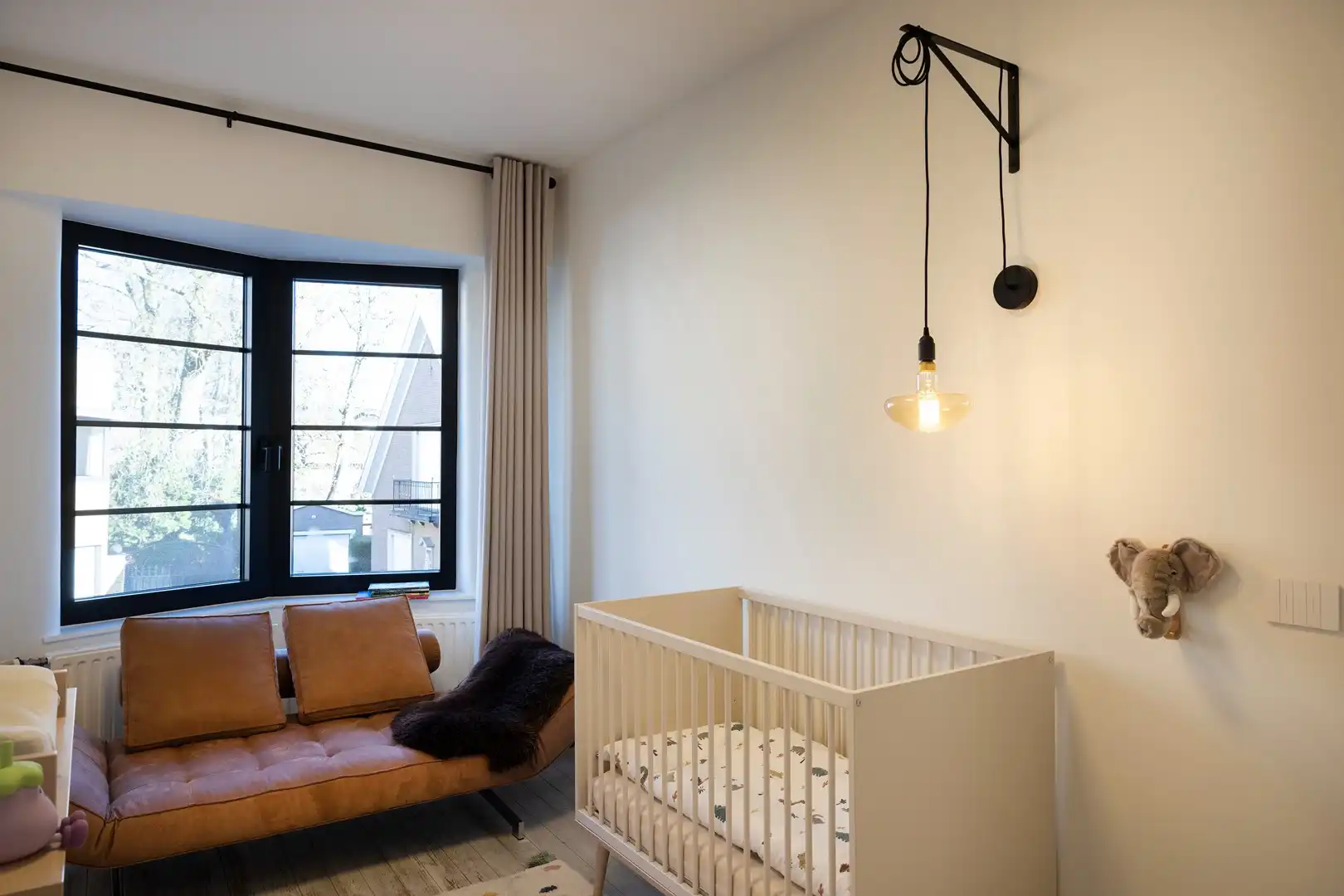 Karaktervolle stadswoning met tuin én garage. foto 12