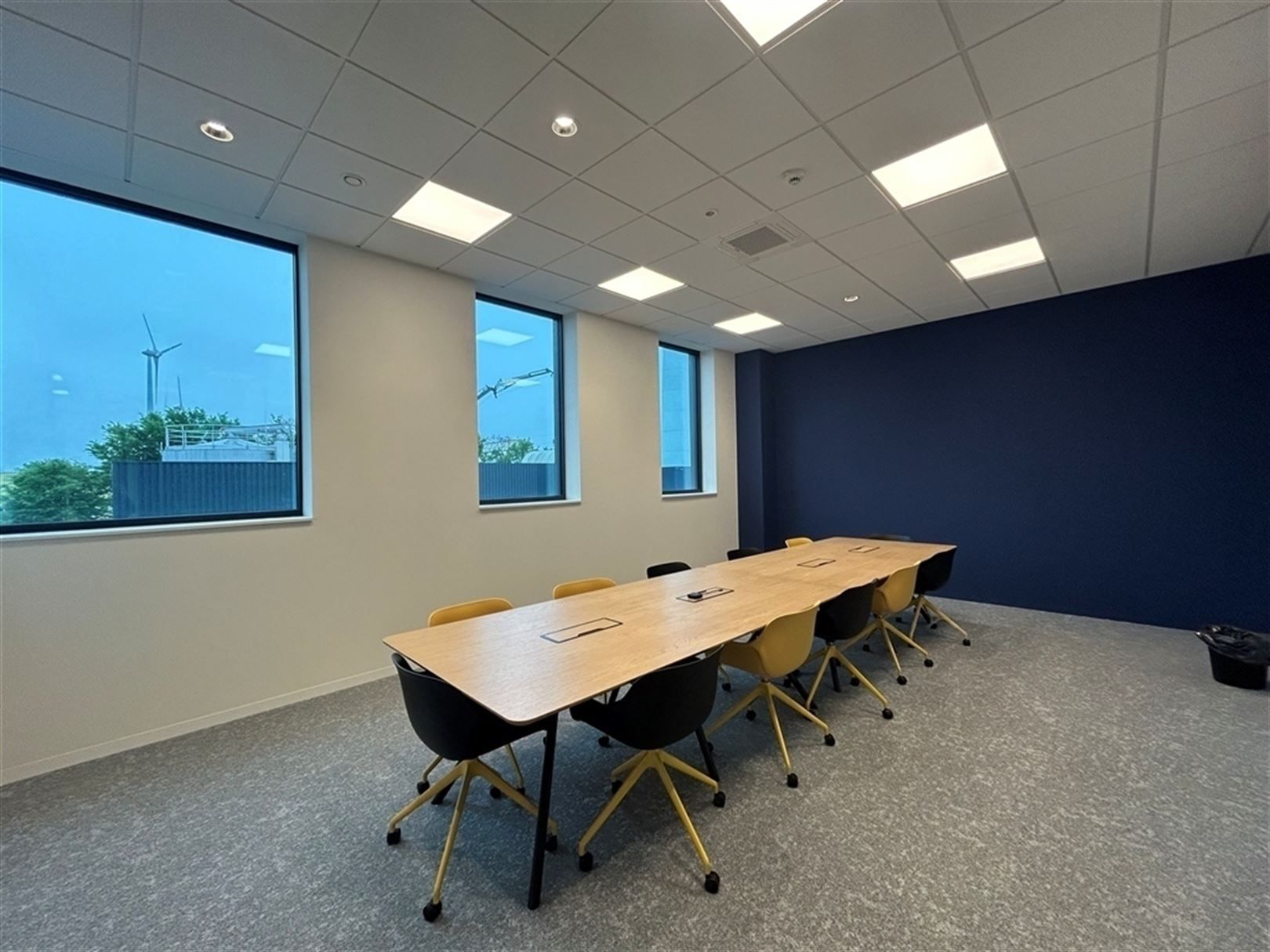 Kantoorgebouw foto 8