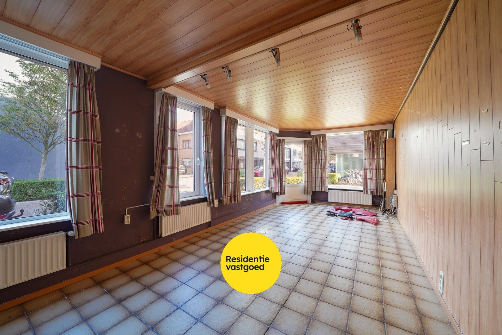 Te renoveren hoekwoning met 7 slaapkamers te Mariakerke (Oostende) foto 2