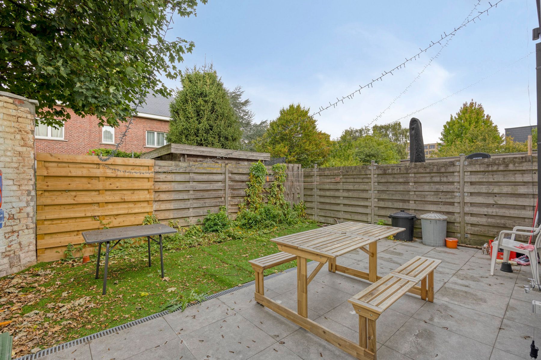 Opbrengsteigendom aan stadsrand foto 6