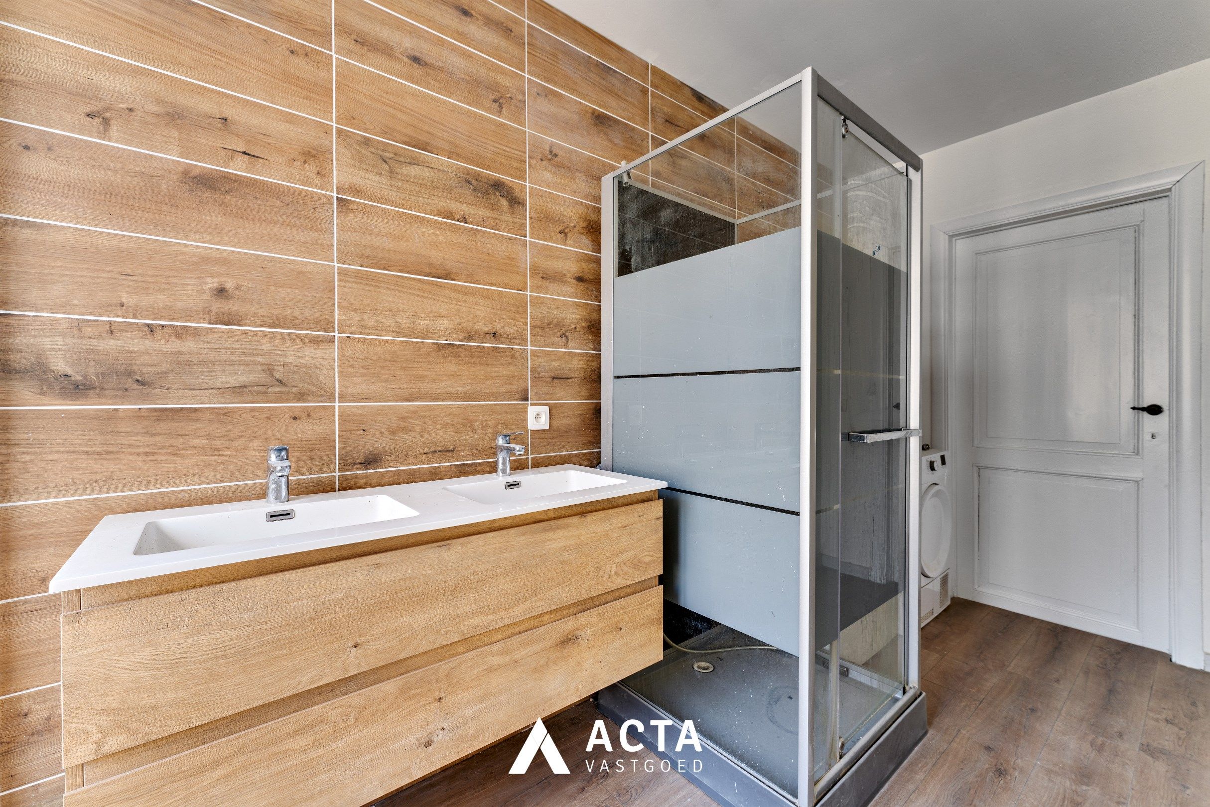 Gerenoveerde herenwoning met vier vergunde appartementen in hartje Oostende foto 29