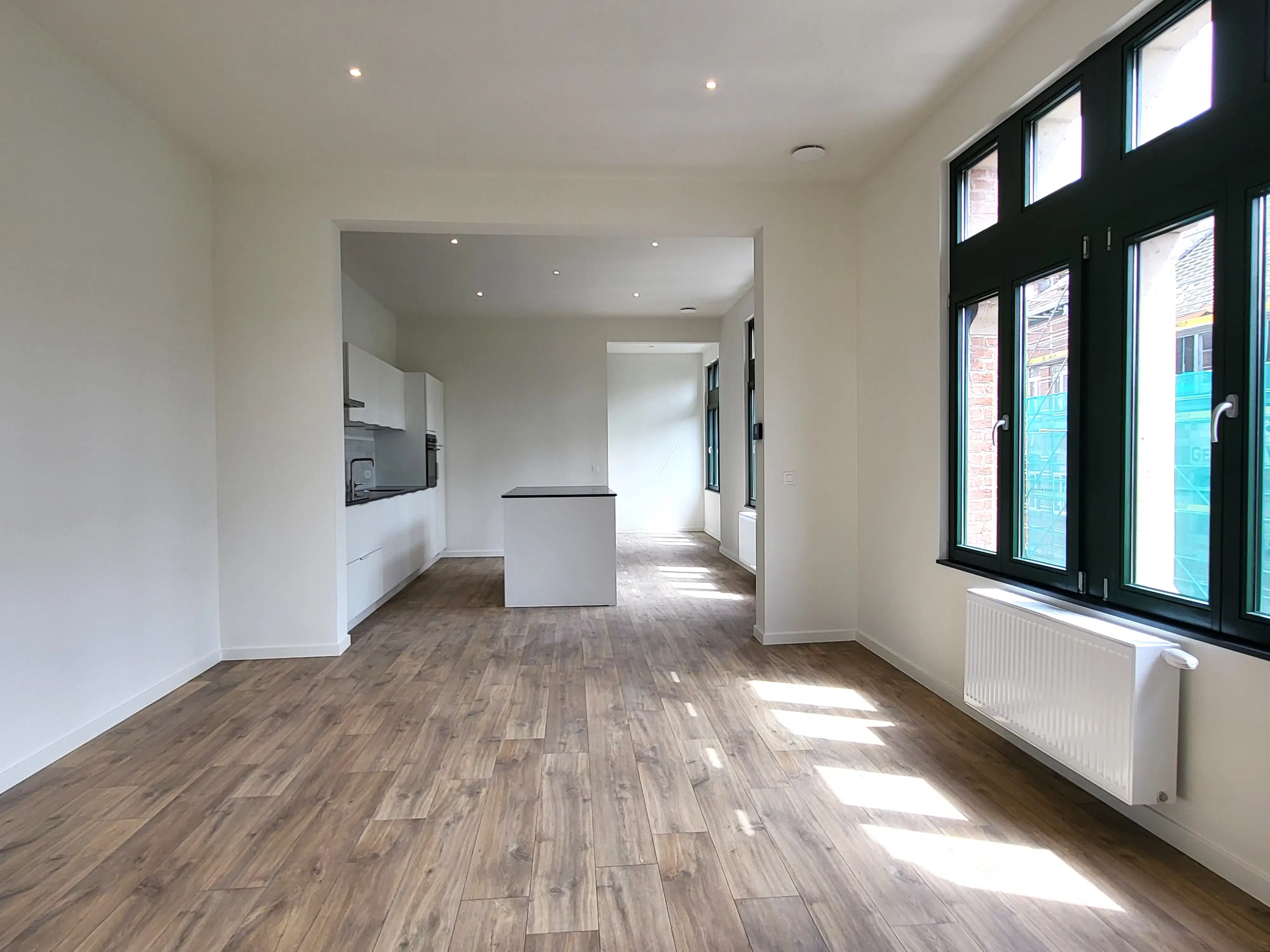 Volledig gerenoveerd appartement met 2 slaapkamers in het hart van Gent.  foto 18