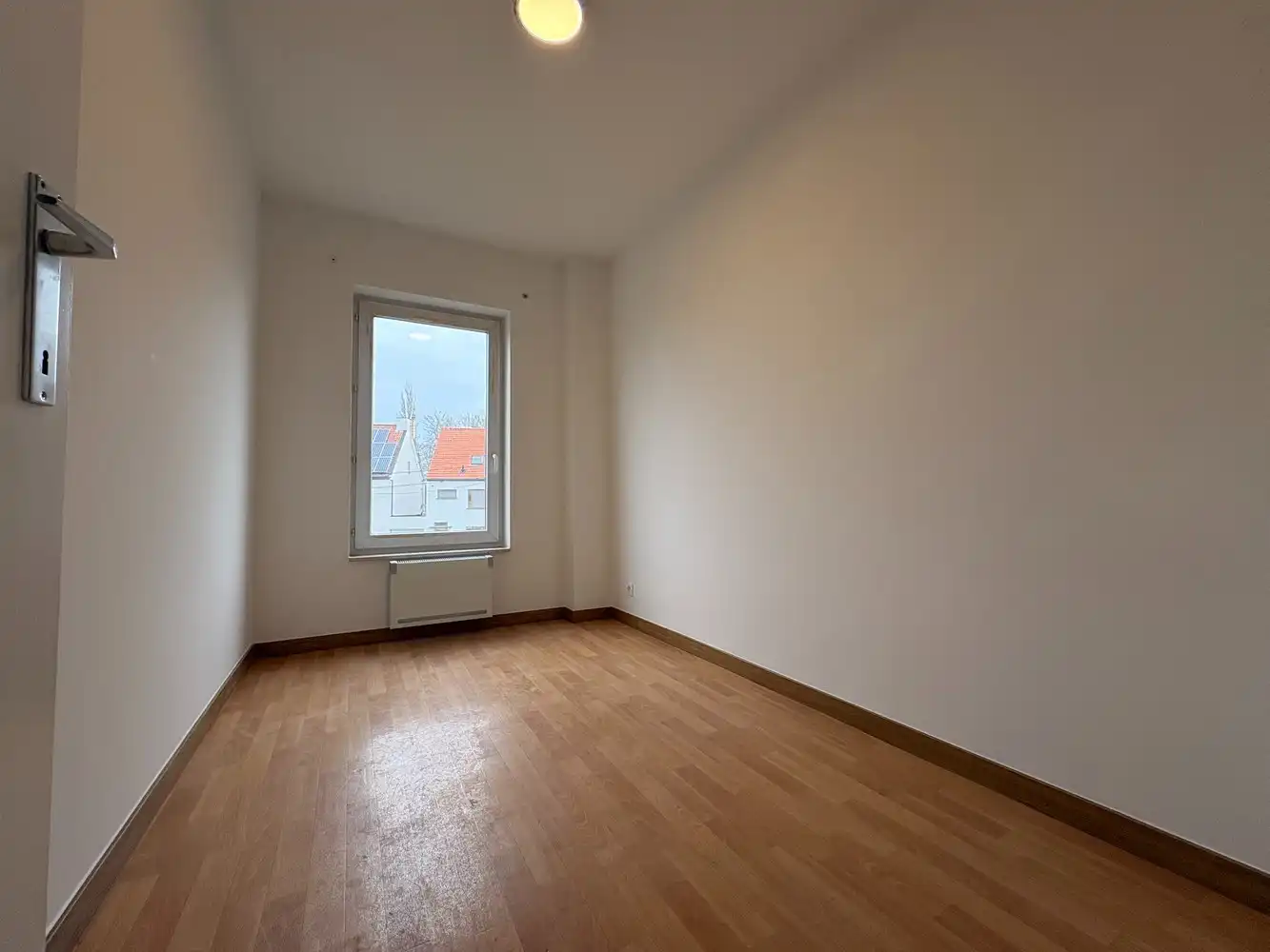 Lichtrijk appartement met twee slaapkamers foto 6