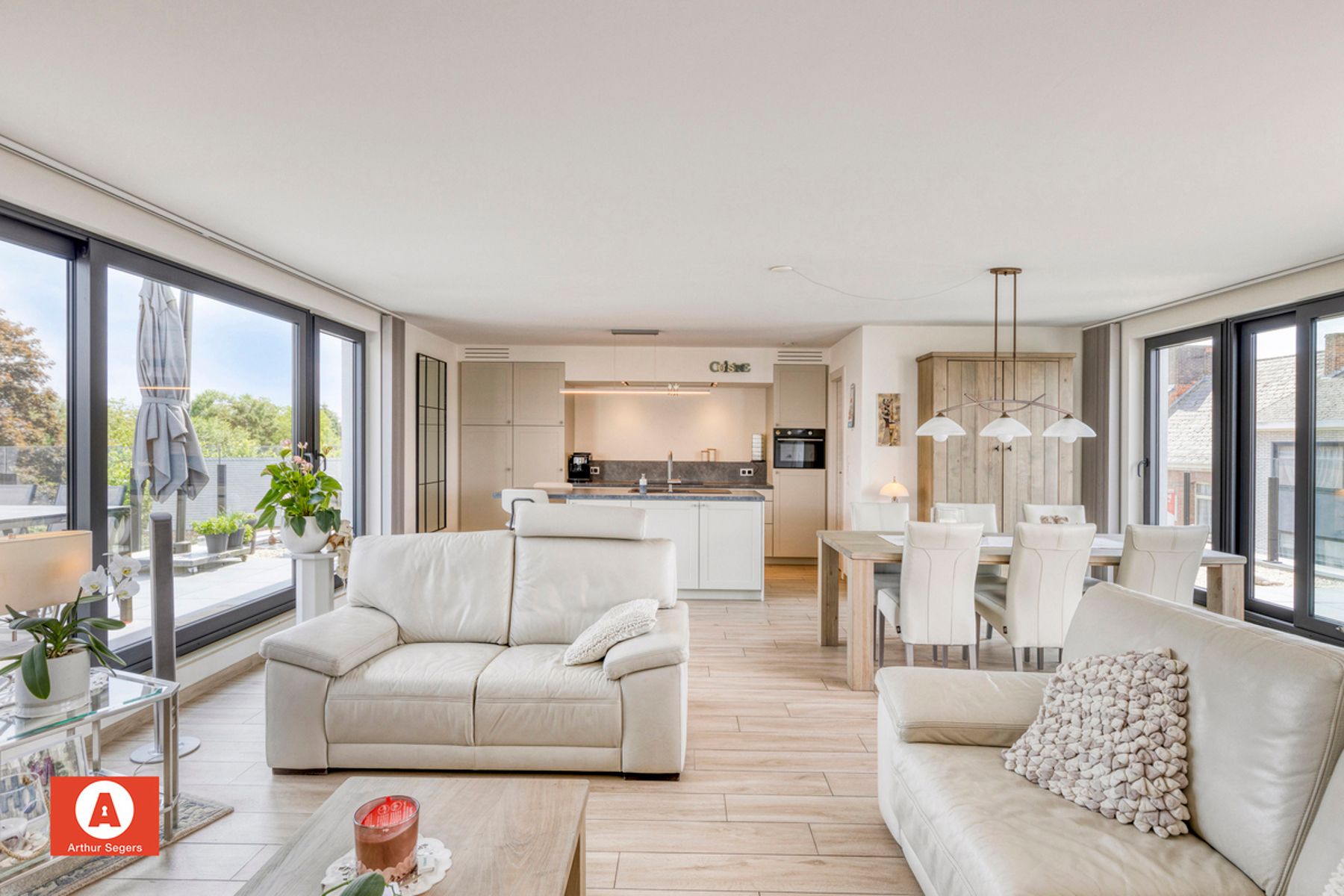 Luxe BEN-penthouse met 2 terrassen en autostaanplaats foto 4