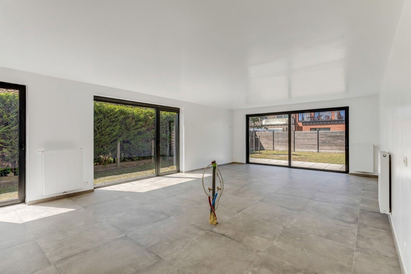 Rustig gelegen nieuwbouwwoning met 3 slpk. en toffe tuin foto 4