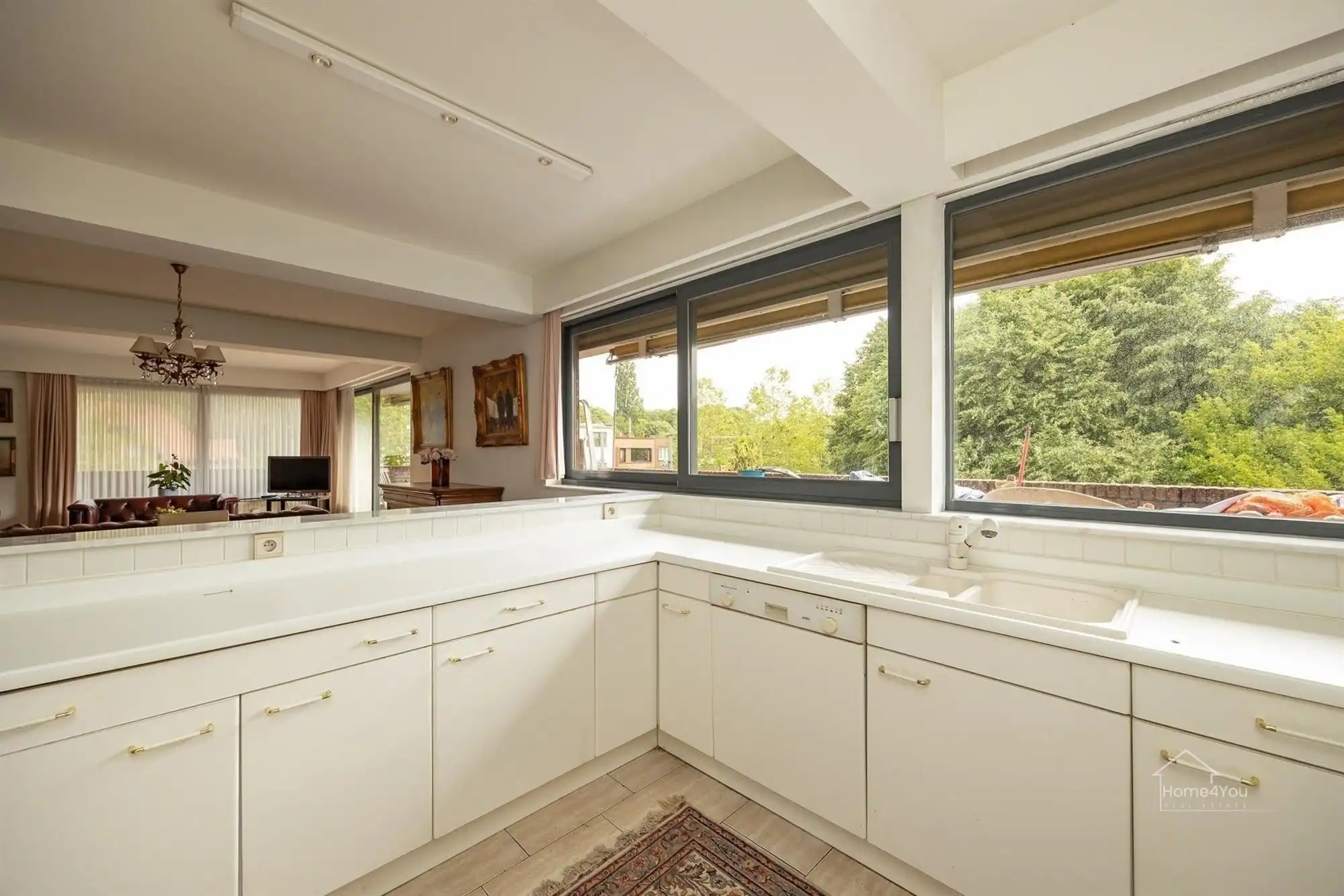 Lichtrijk hoekappartement met 2 slaapkamers en ruim terras foto 9