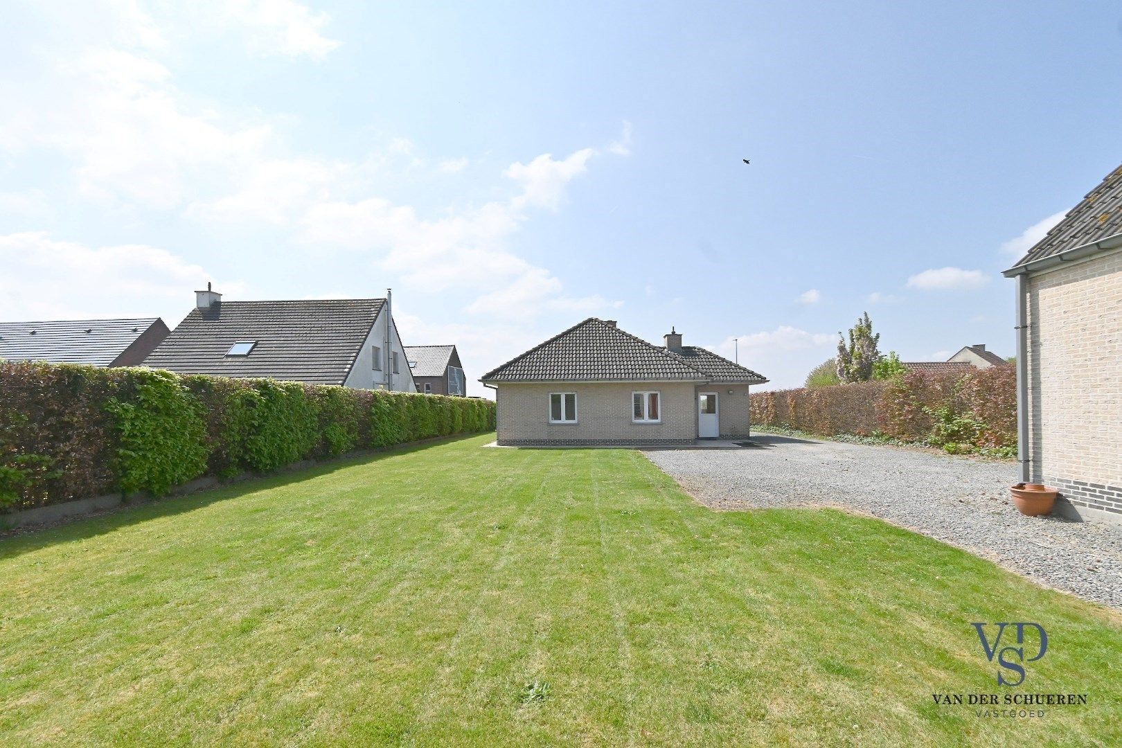 Hoofdfoto van de publicatie: Bungalowwoning met afzonderlijke garage