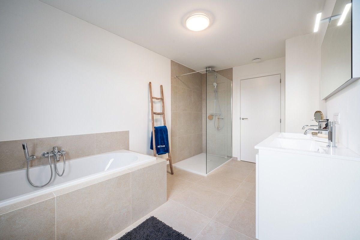 Instapklare nieuwbouwwoningen nabij het centrum van Roeselare foto 11
