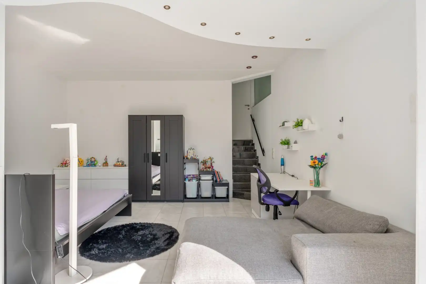 Zeer ruime, goed afgewerkte woning met diverse mogelijkheden nabij het centrum van Maaseik! foto 25