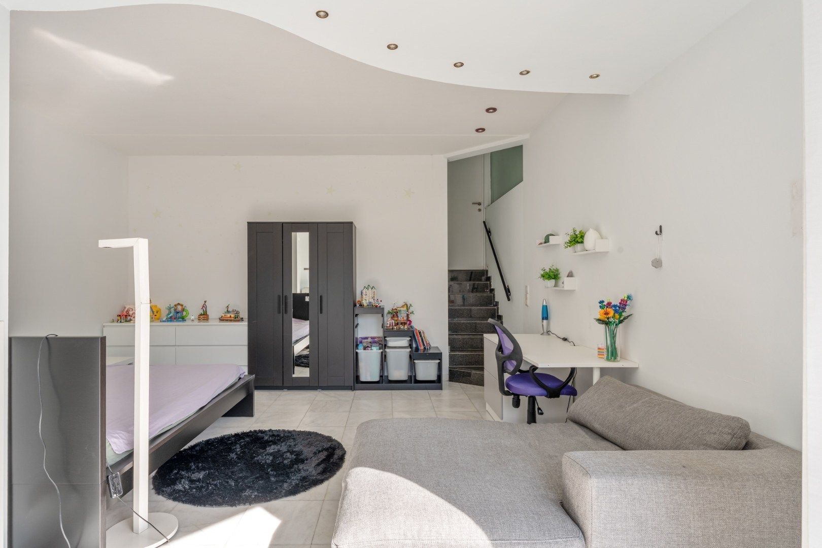 Zeer ruime, goed afgewerkte woning met diverse mogelijkheden nabij het centrum van Maaseik! foto 25