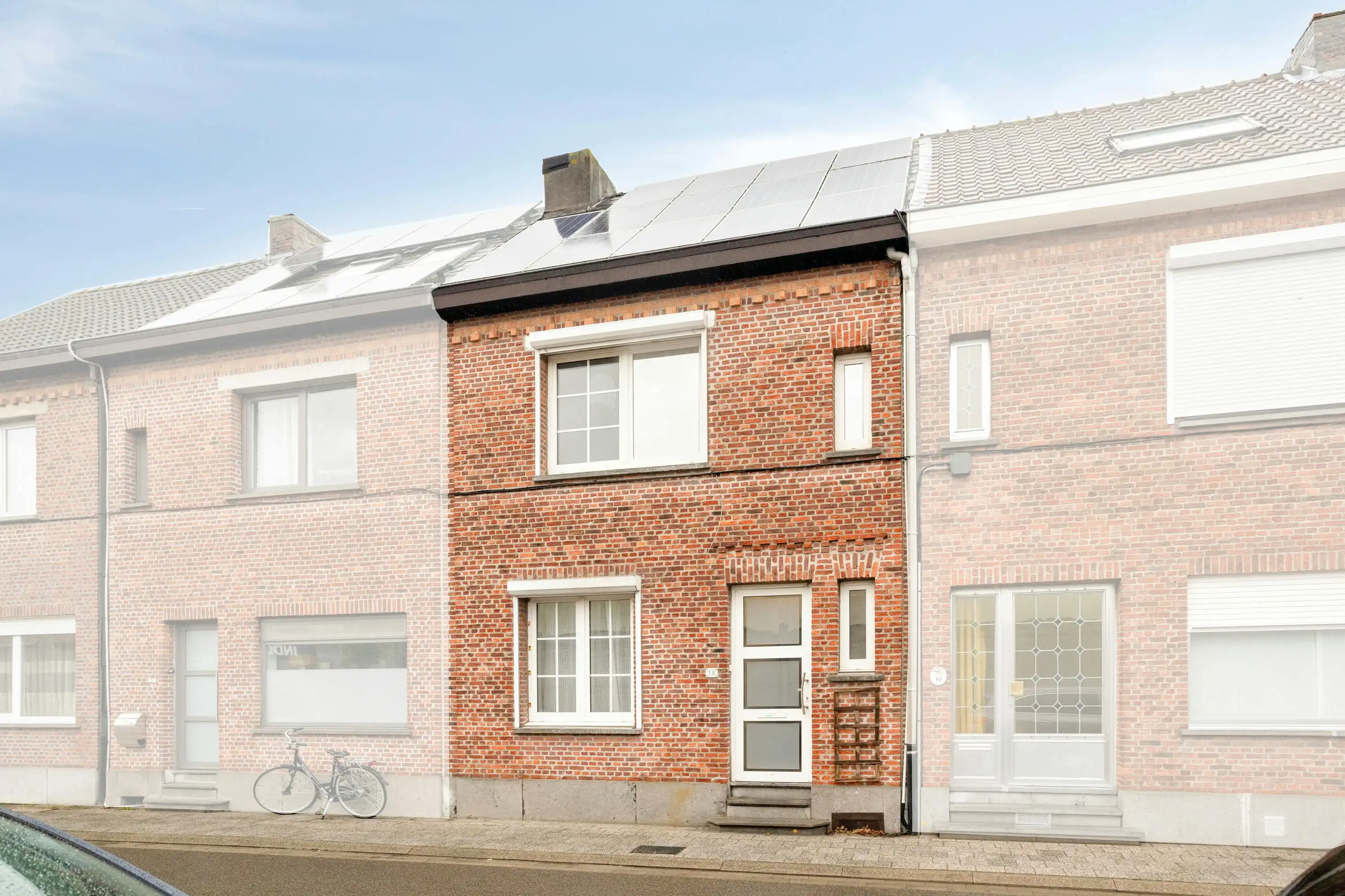 Instapklaar huis met tuin te koop in Mechelen foto 2