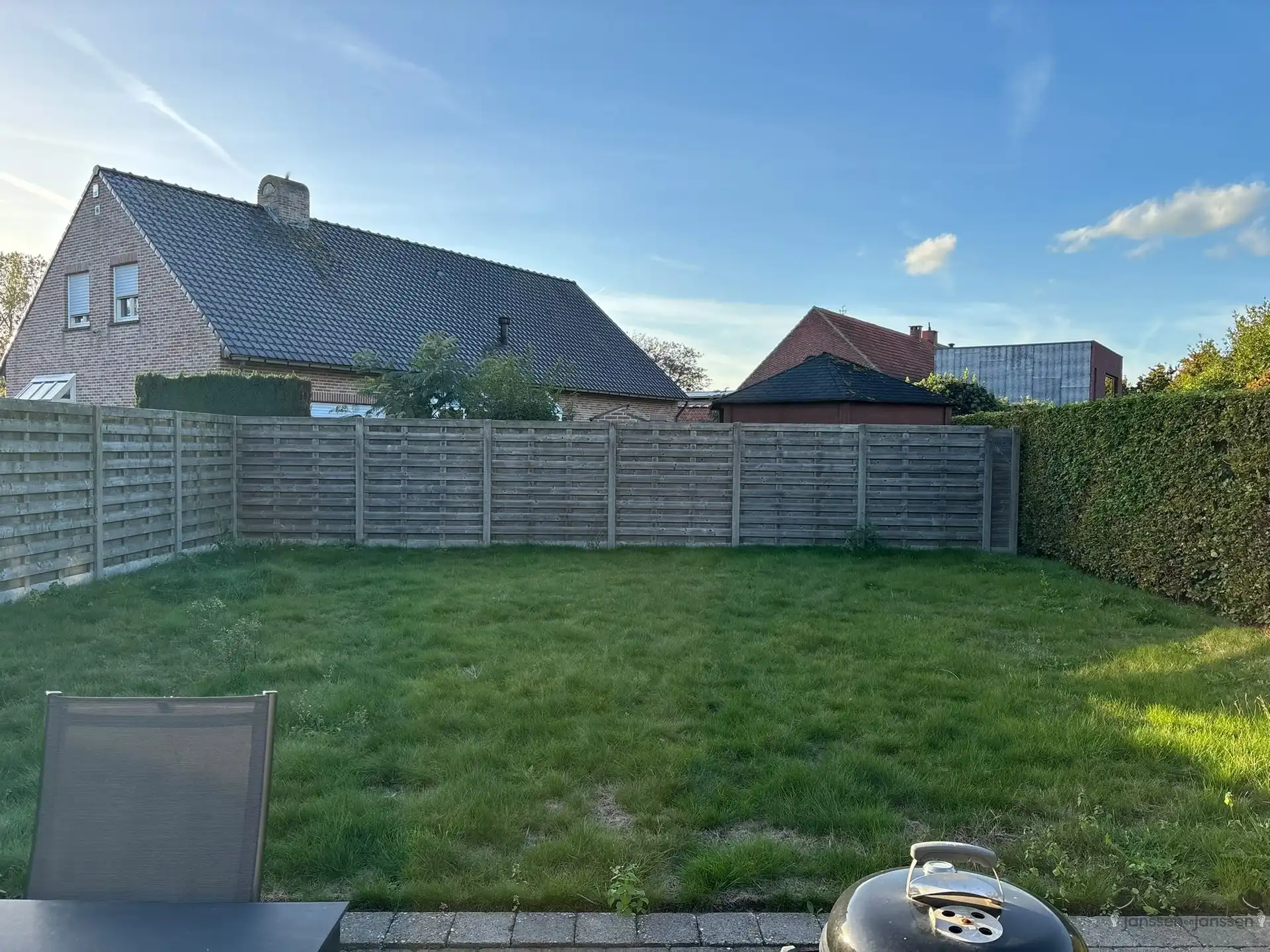 Ruime en energiezuinige woning met 4 slaapkamers, 2 badkamers en omheinde tuin in Wuustwezel  foto 6
