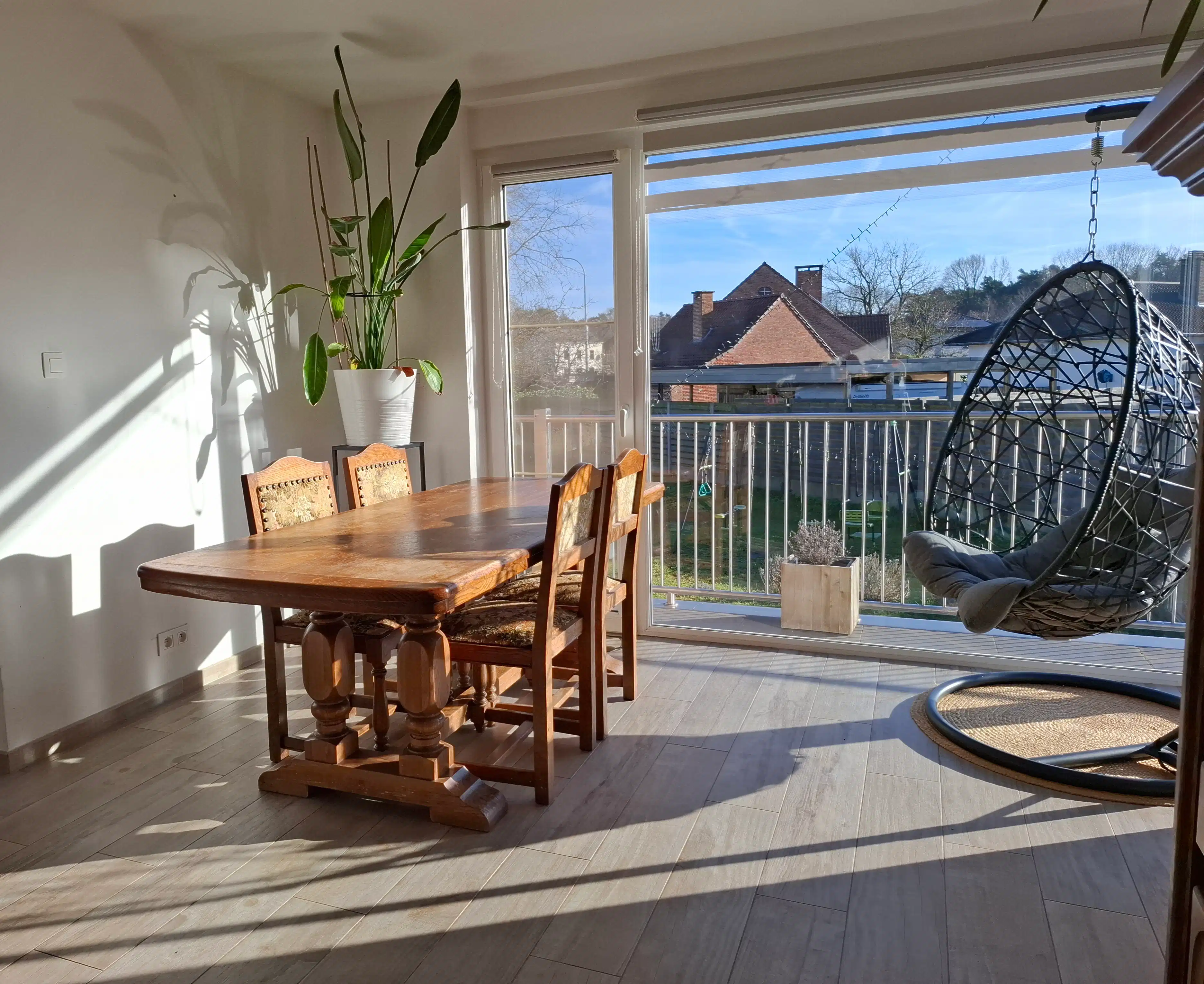 TE KOOP! Jouw instapklaar droomhuis met 5 slaapkamers en een royaal perceel van bijna 28 are in Heusden-Zolder! foto 3