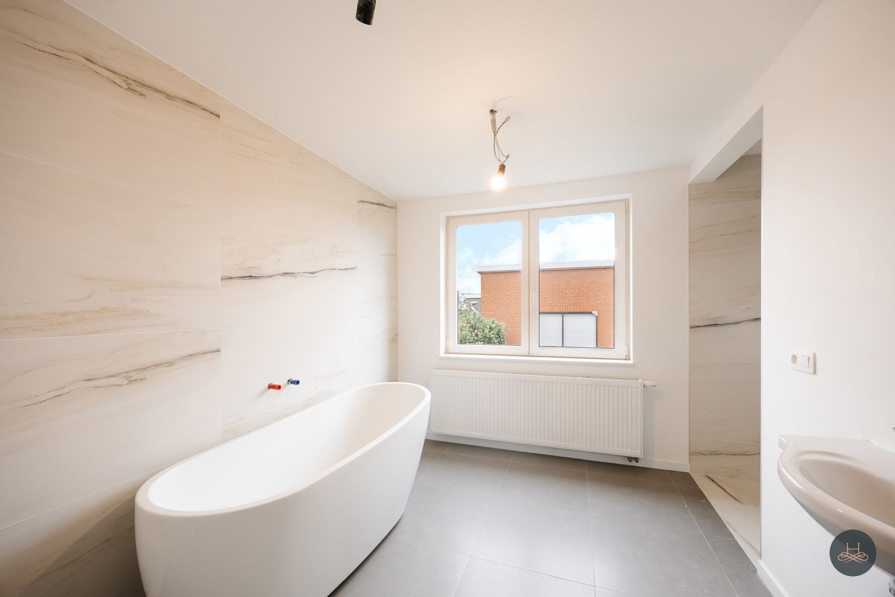 Vernieuwbouwvilla met praktijkruimte in rustige buurt foto 24