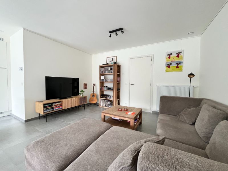 Nieuwbouwwoning met 4 slaapkamers en zonnepanelen foto 6