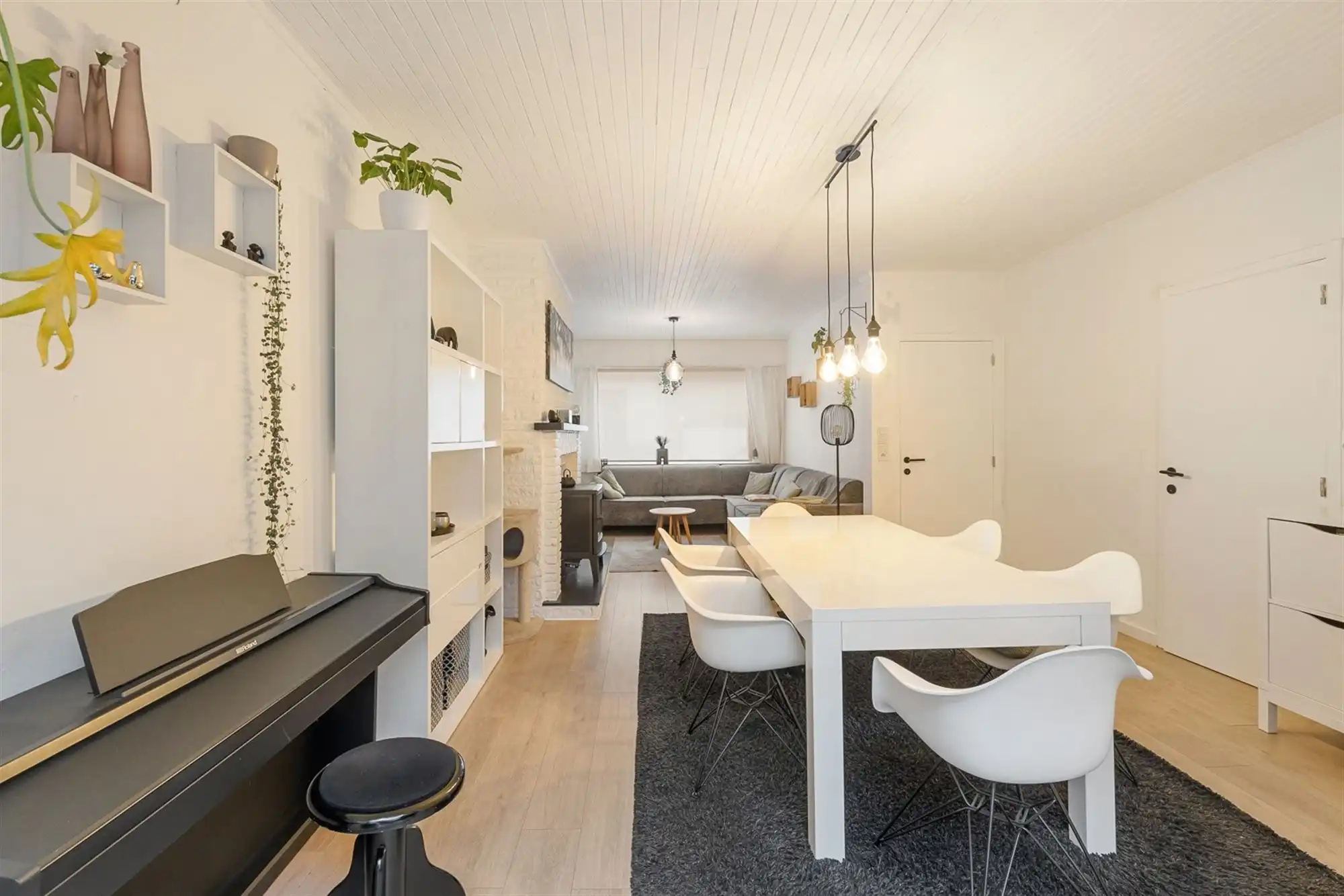 Hoofdfoto van de publicatie: Woning met 4 slaapkamers op rustige ligging