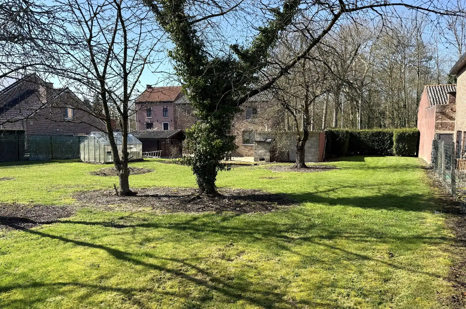 Rustig wonen tegenover het kasteel van Veulen,  en een eigen prachtige tuin/bouwgrond foto 27