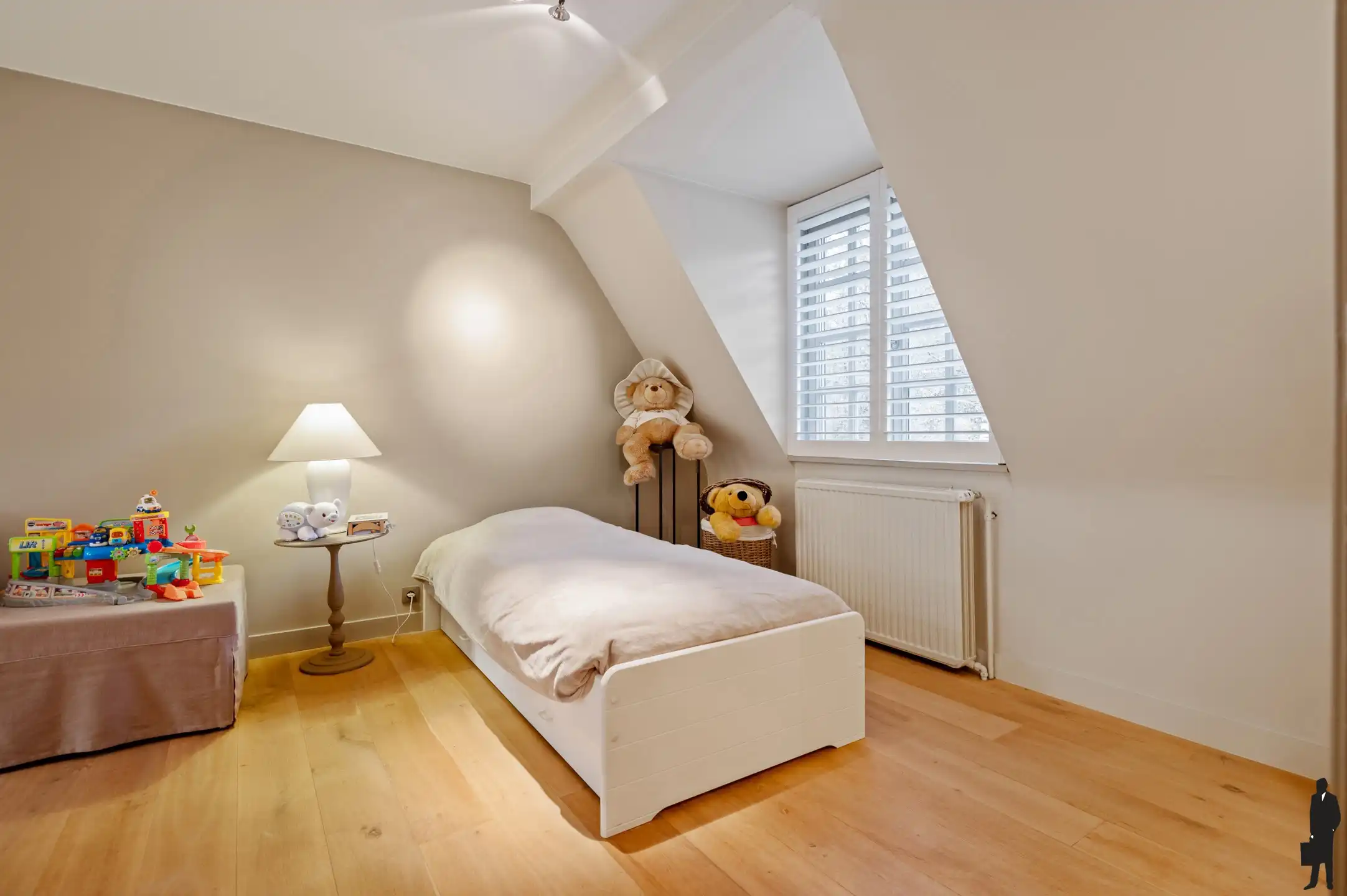 Prachtige villa met uitzicht op de weilanden van het kasteel foto 19