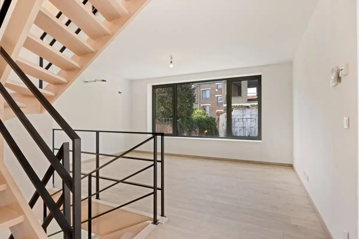 Instapklare woning met zeer goede afwerking, 3 slaapkamers, 3 badkamers, tuin, terras en autostaanplaats in het centrum van Tienen – EPC 27 kWh/m² - bewoonbare  foto 14