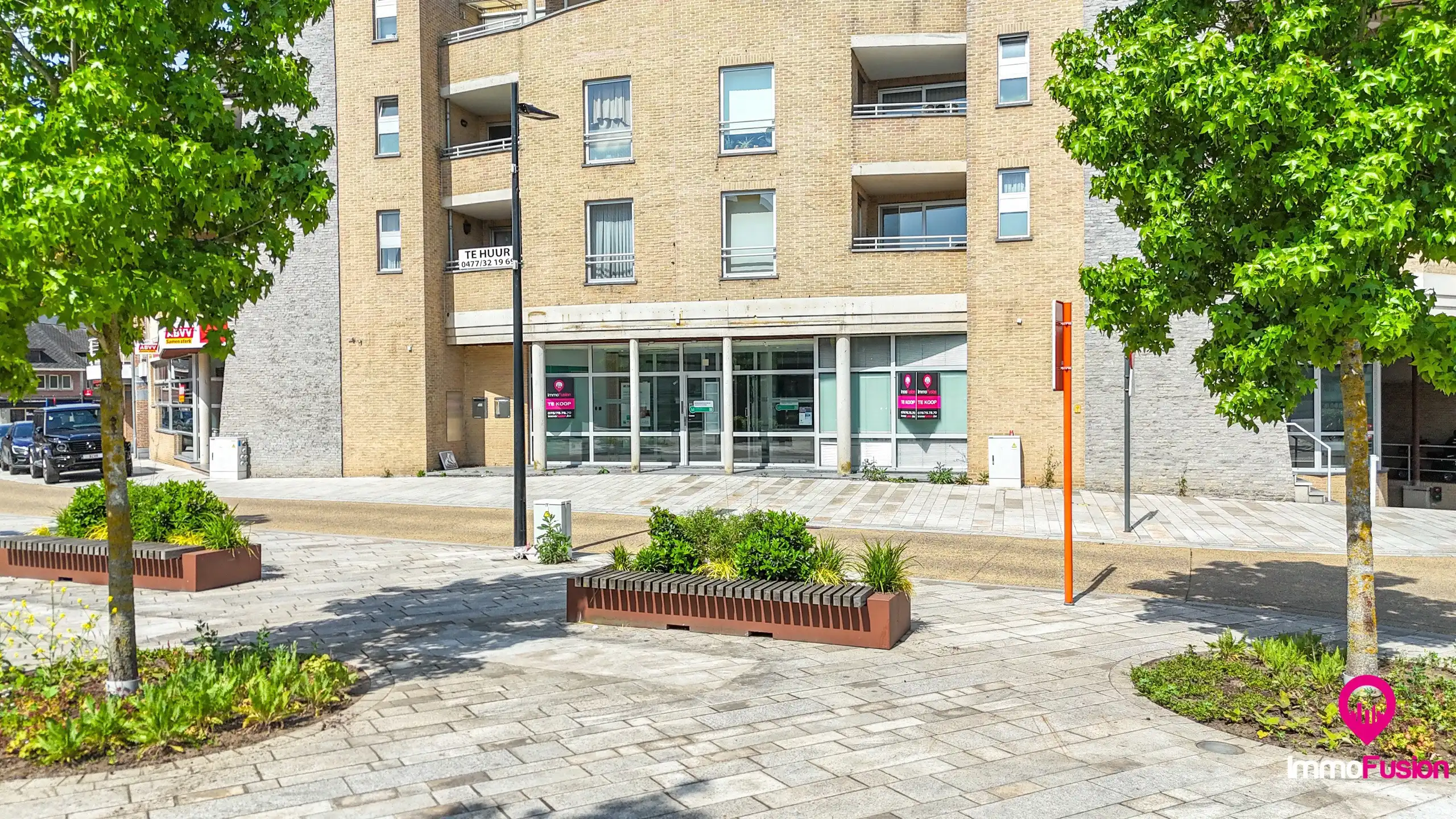 Zeer ruim kantoor op commerciële locatie in centrum Beringen foto 55
