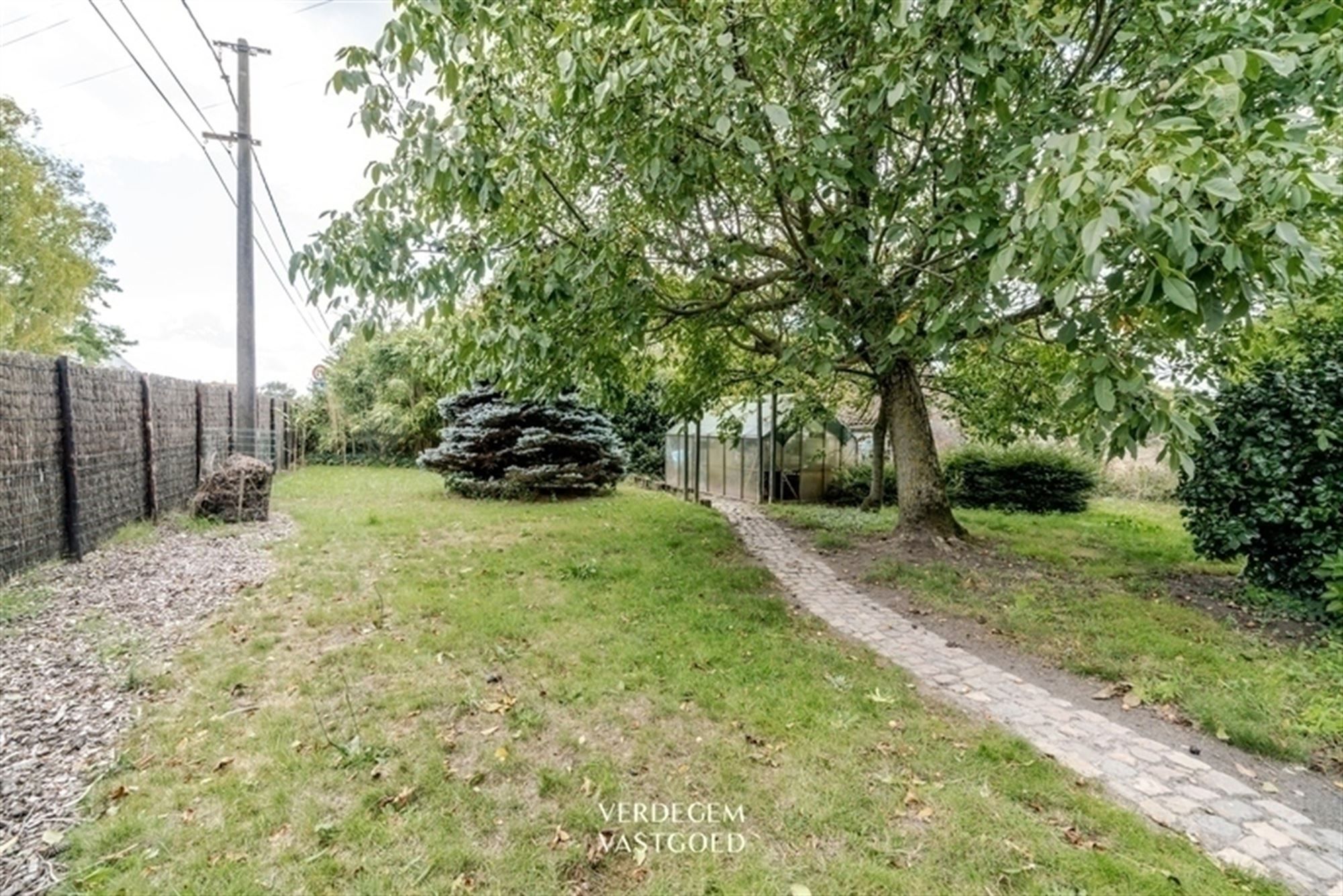 Charmante woning met 3 slaapkamers en werkplaats aan idyllische natuur foto 16