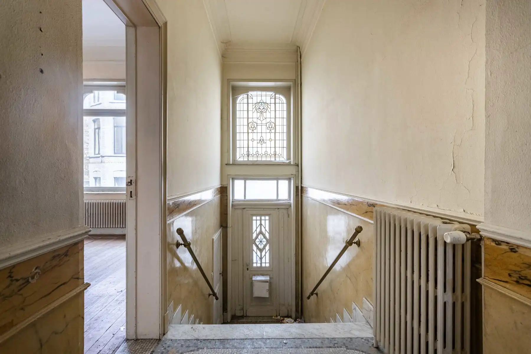 Uitzonderlijke herenwoning te Aalst! foto 3