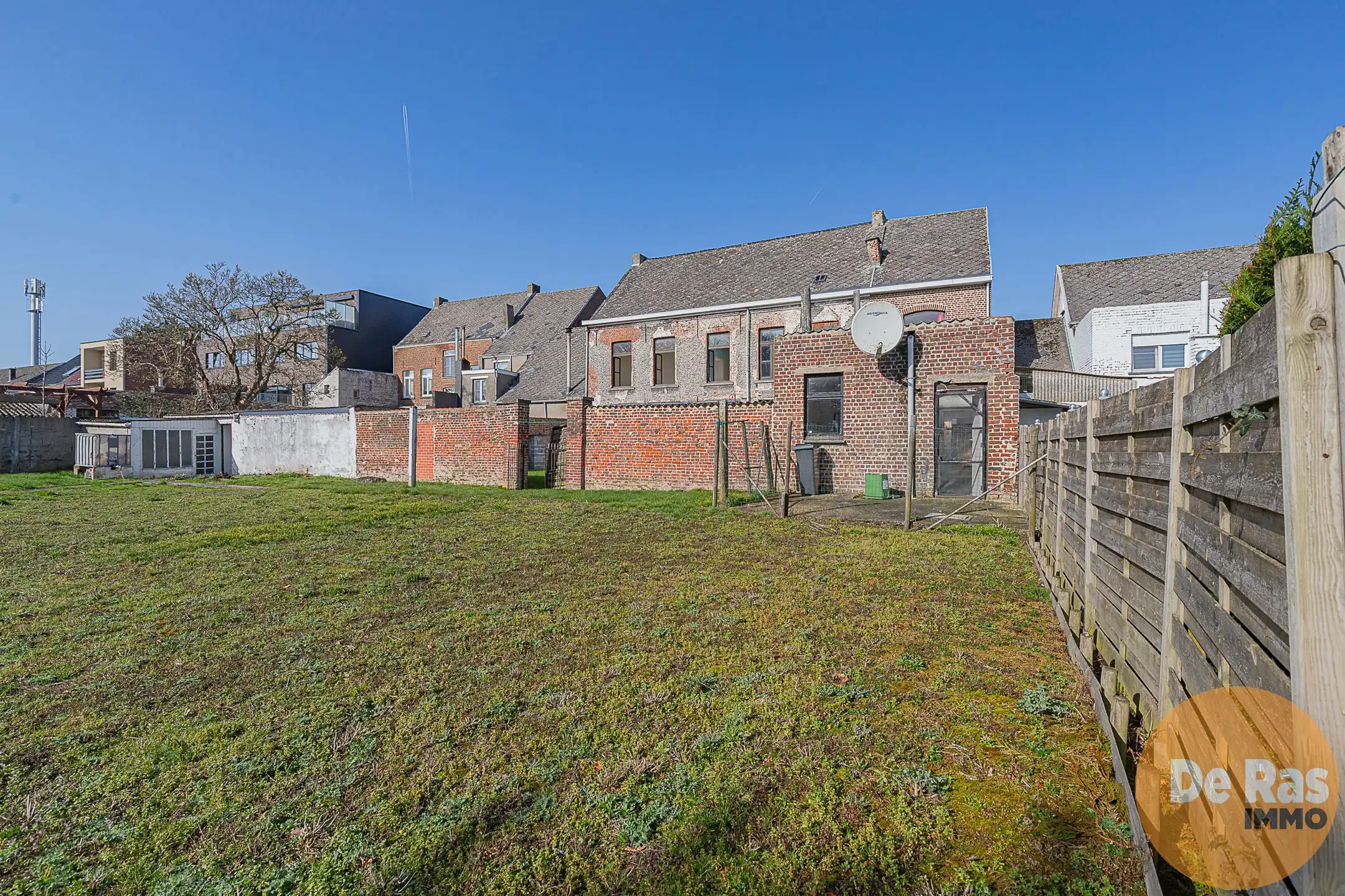 NIEUWERKERKEN - BURGERHUIS MET GROTE TUIN foto 27