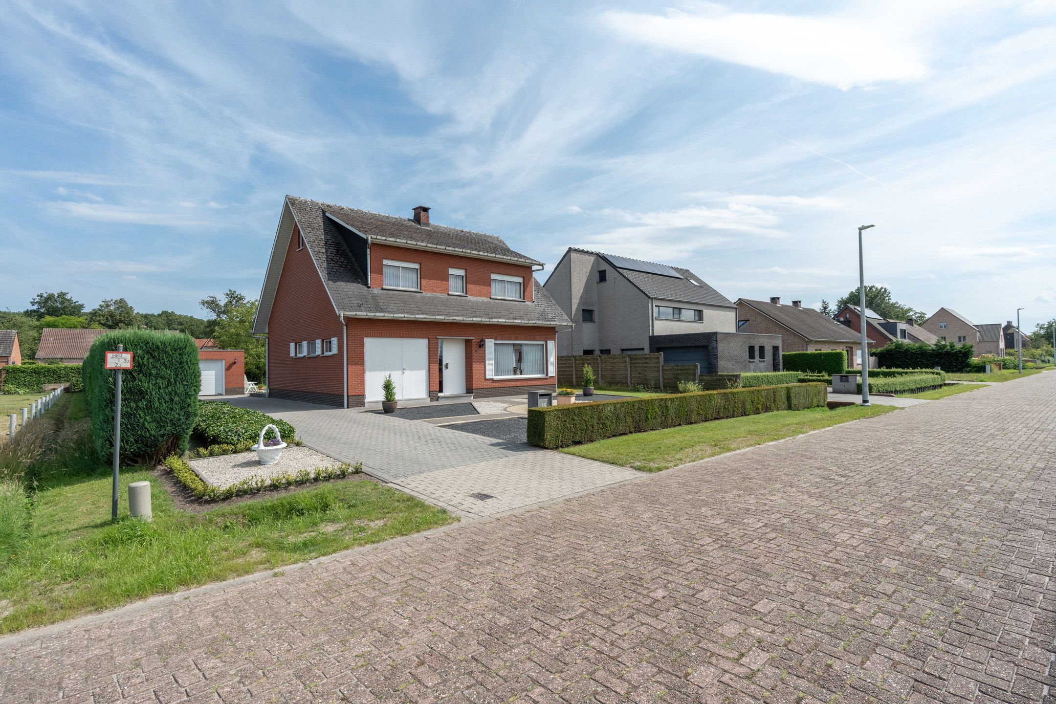 Zeer nette woning met 4 slpk op mooi perceel van 1.177 m² foto 33