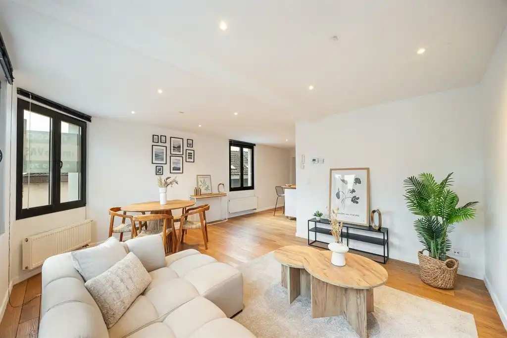 Recent gerenoveerd hoekappartement foto 3