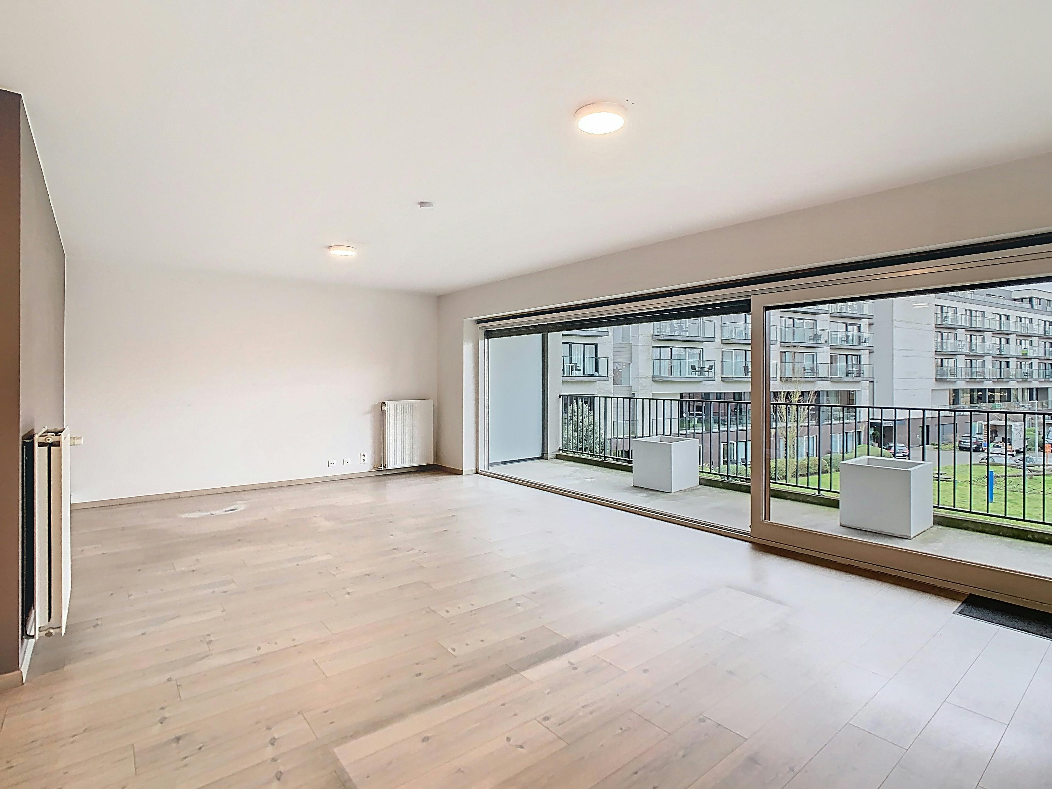 Appartement te koop in Brugge met 2 slaapkamers en terras foto 3