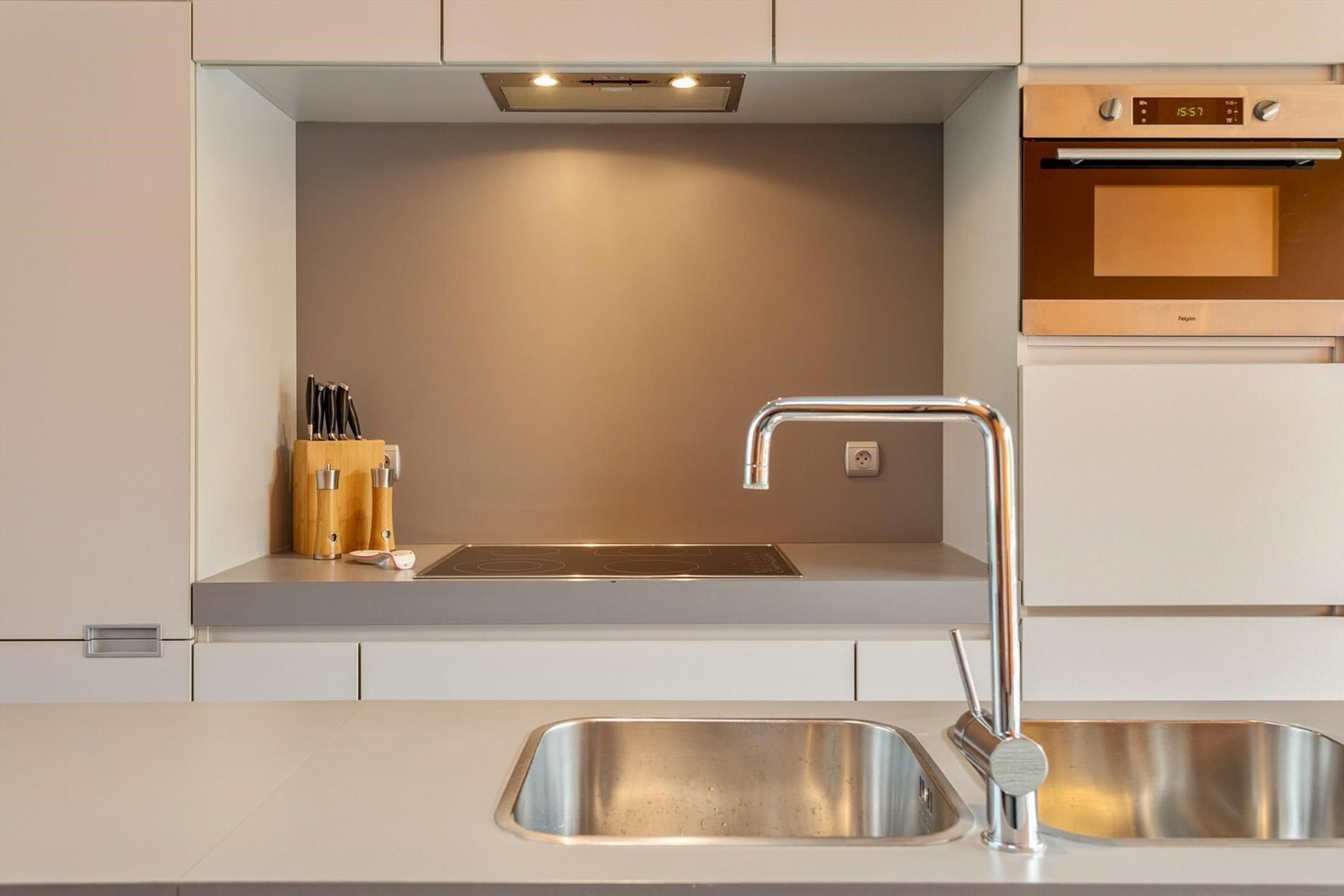 Dilbeek centrum: duplex appartement met 2 slaapkamers en tuintje foto 6