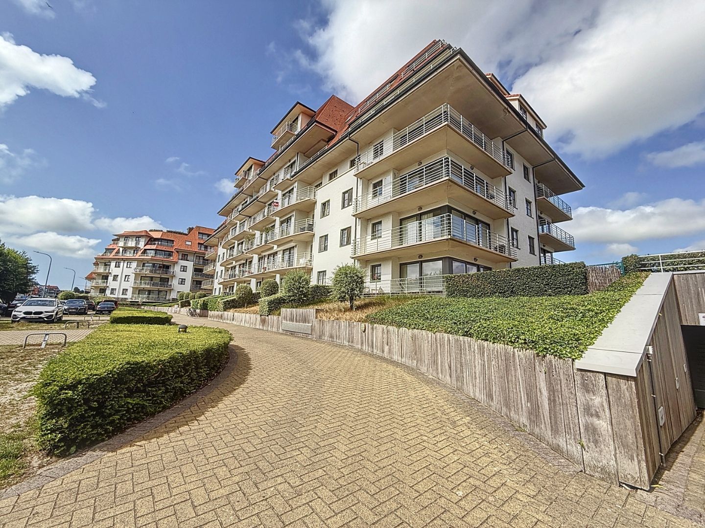 Appartement (type doorloper) met uitzicht op de vaargeul en zuid gericht terras foto 3
