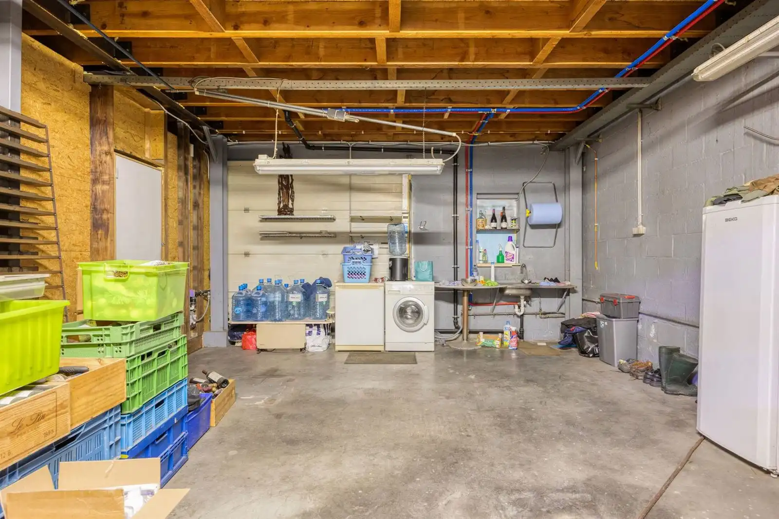 Loods met woning en loft te koop foto 5