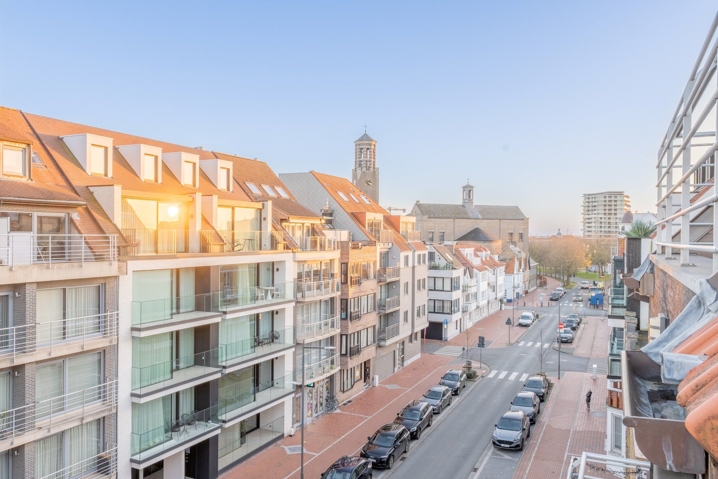 Ruim duplex appartement met zonnige terrassen in hartje Knokke foto 7