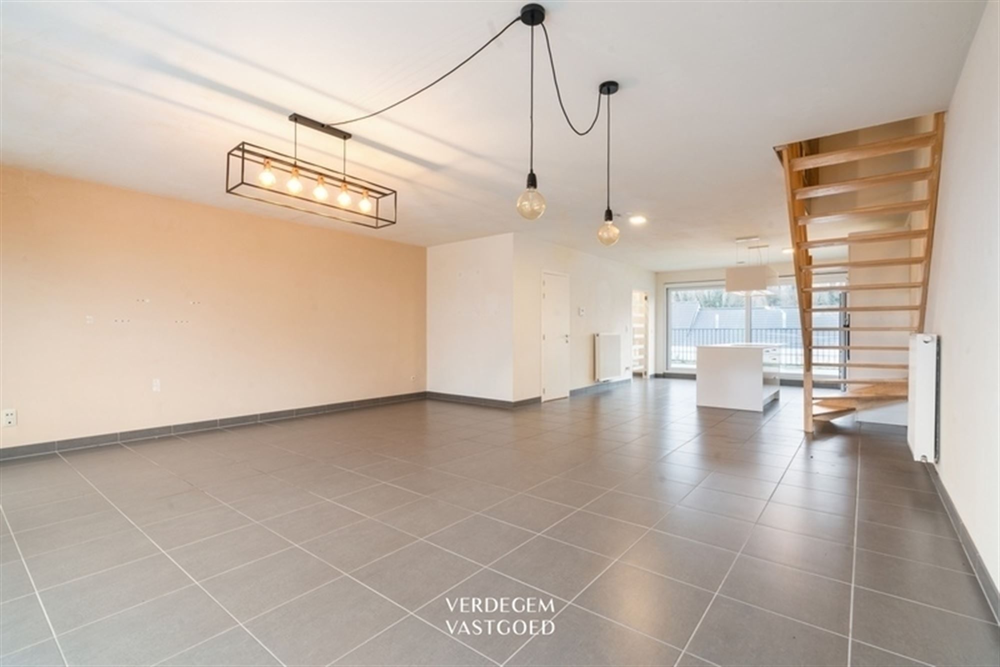 Mooi duplexappartement met 2 slaapkamers en groot terras foto 4