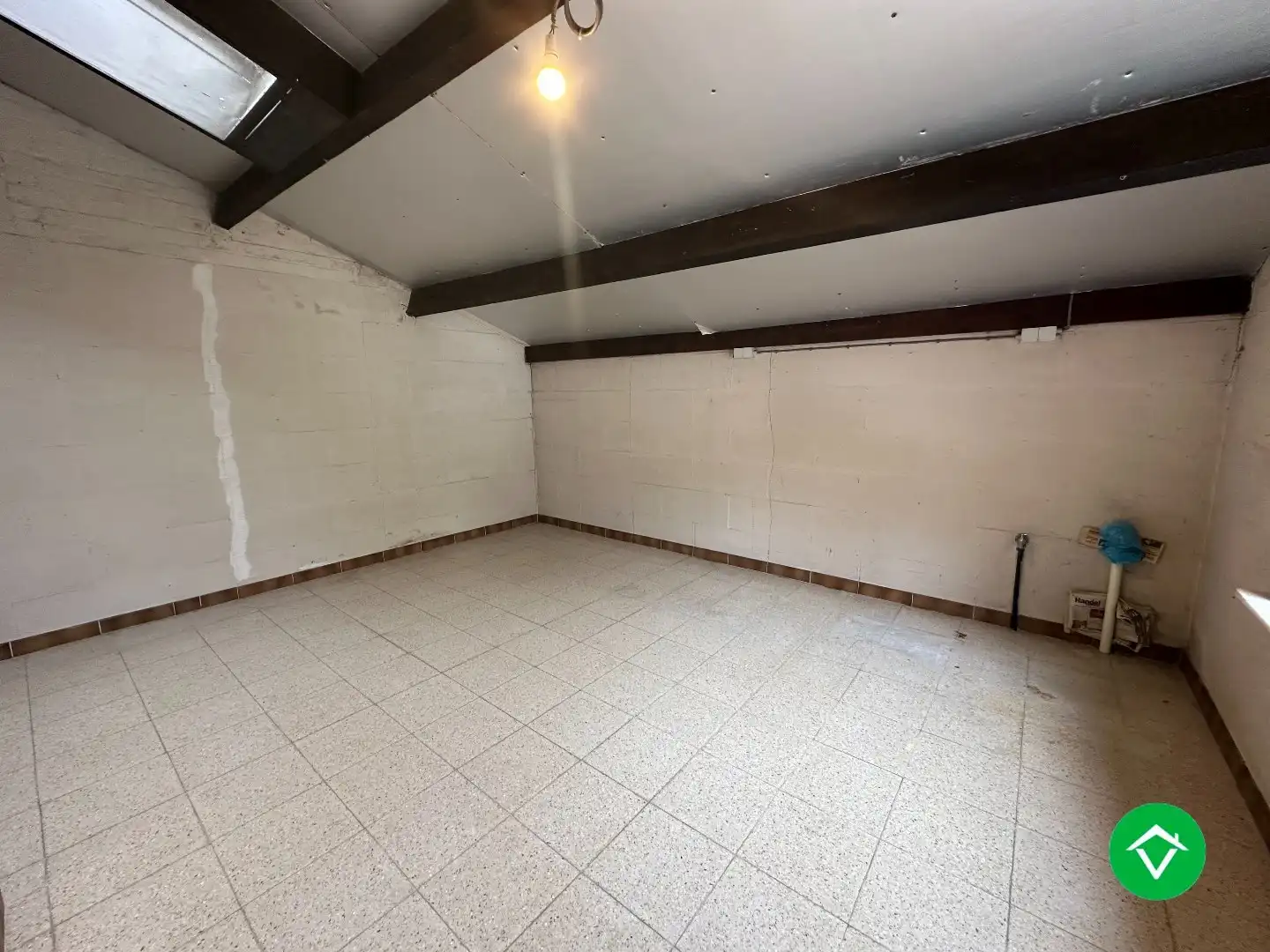 Charmante woning met tuin en garage in Werken. foto 17