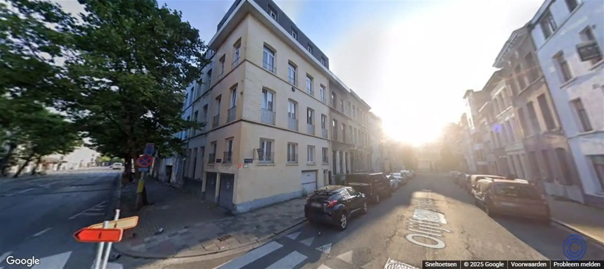 Vergund appartementsgebouw met garages! foto 16