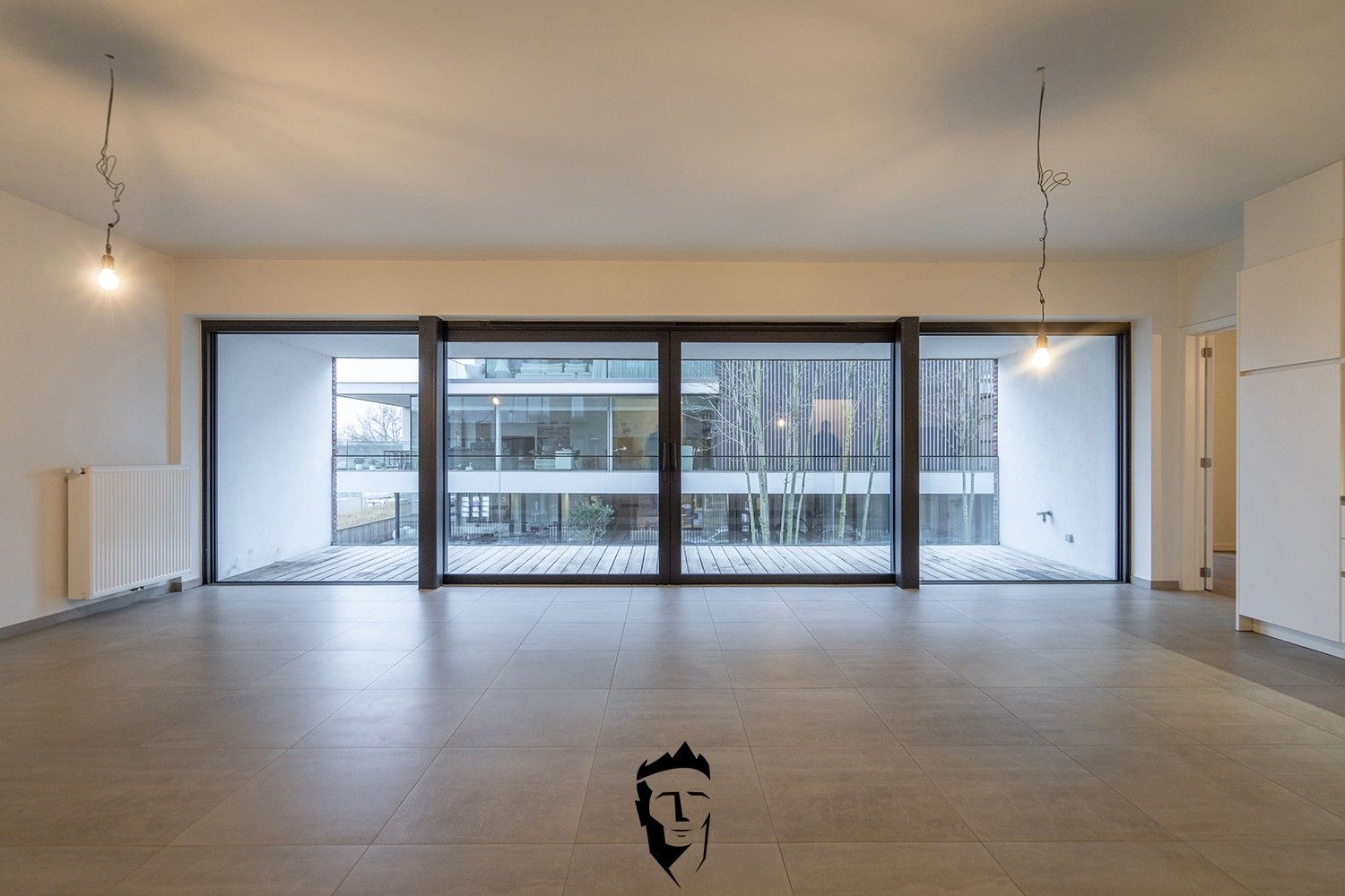63M² AAN BUITENRUIMTE foto 2