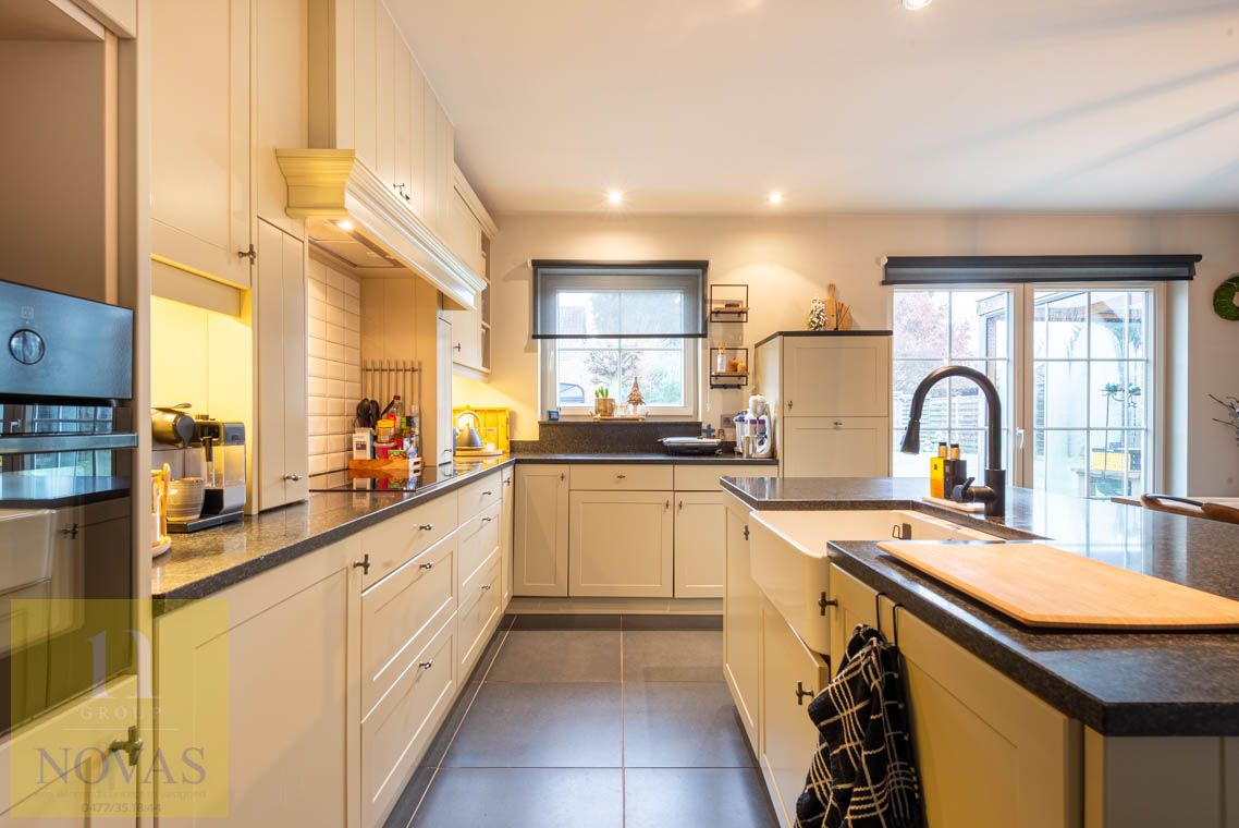 Woning met 4 slaapkamers, zonnepanelen, fijne locatie, Epc-label A foto 14