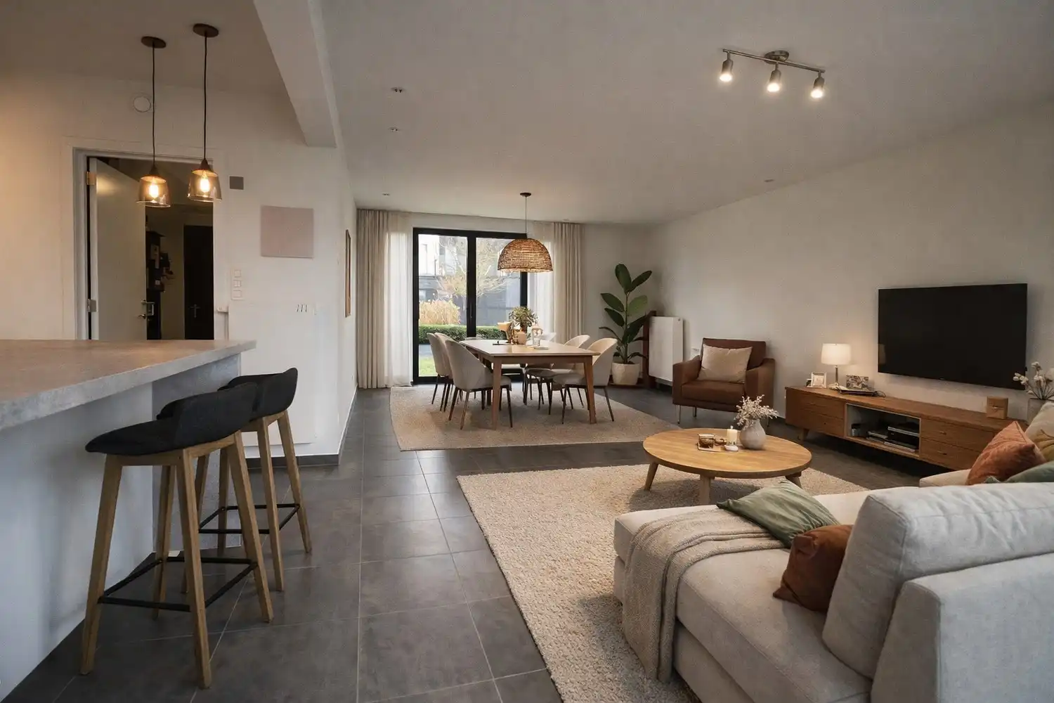 Recente gezinswoning vlakbij het centrum van Genk foto 3