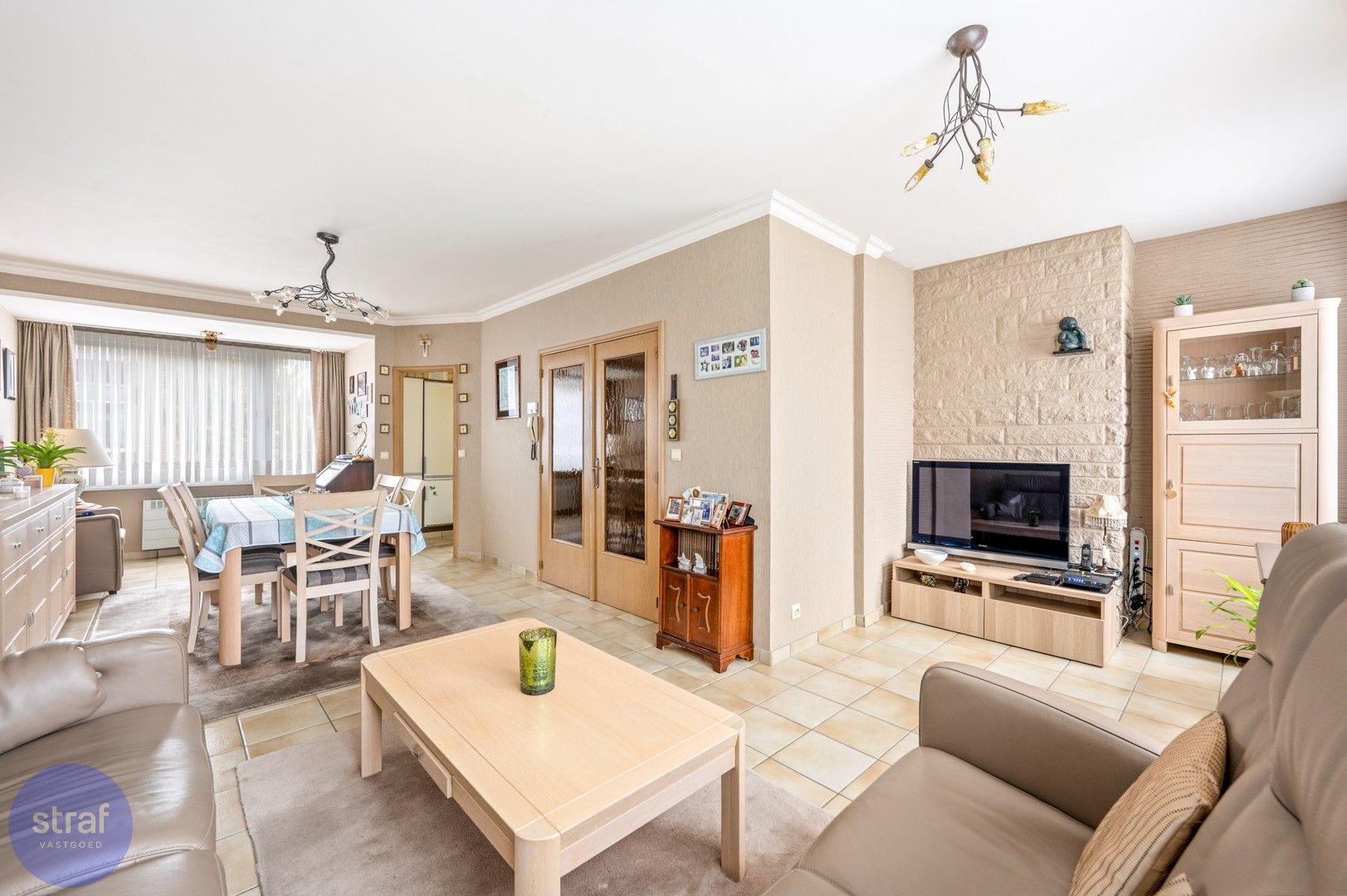 Bel-etage met drie ruime slaapkamers en een gezellige tuin foto 2