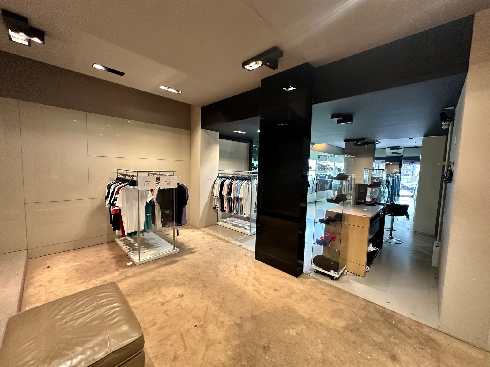 Commercieel gelijkvloers te huur foto 6