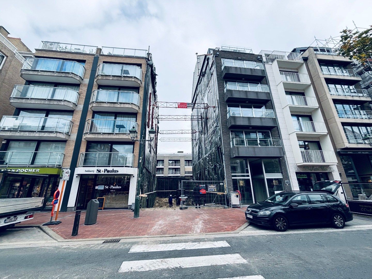 Breed nieuwbouwappartement in centrum Knokke foto 2