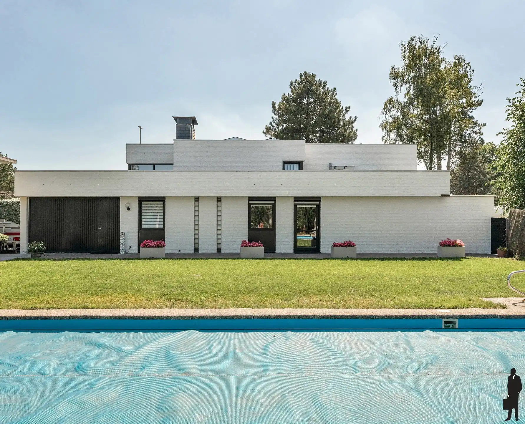 Architectenwoning met zwembad en praktijk/kantoor aan huis foto 21