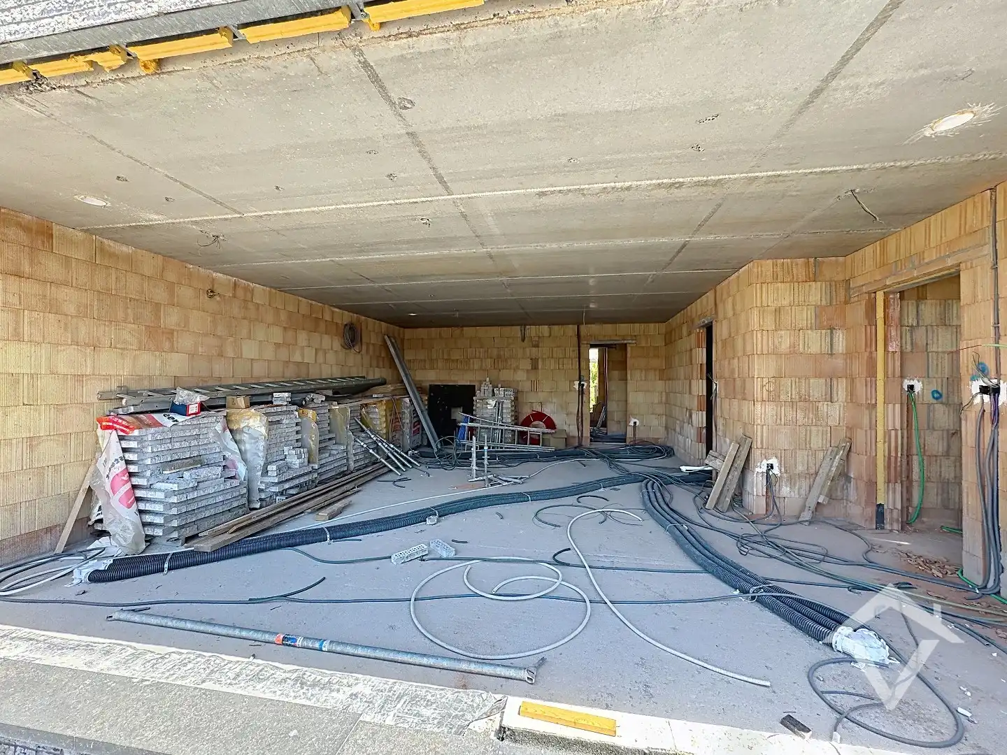 Appartement met 2 slaapkamers en een groot terras te Lichtervelde foto 34