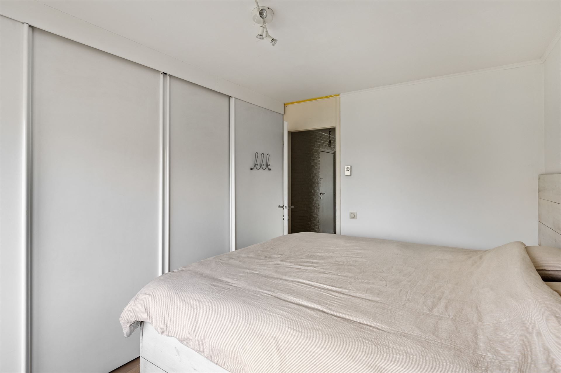 GOED GELEGEN APPARTEMENT IN EEN KLEINE RESIDENTIE VAN 3 APP foto 14
